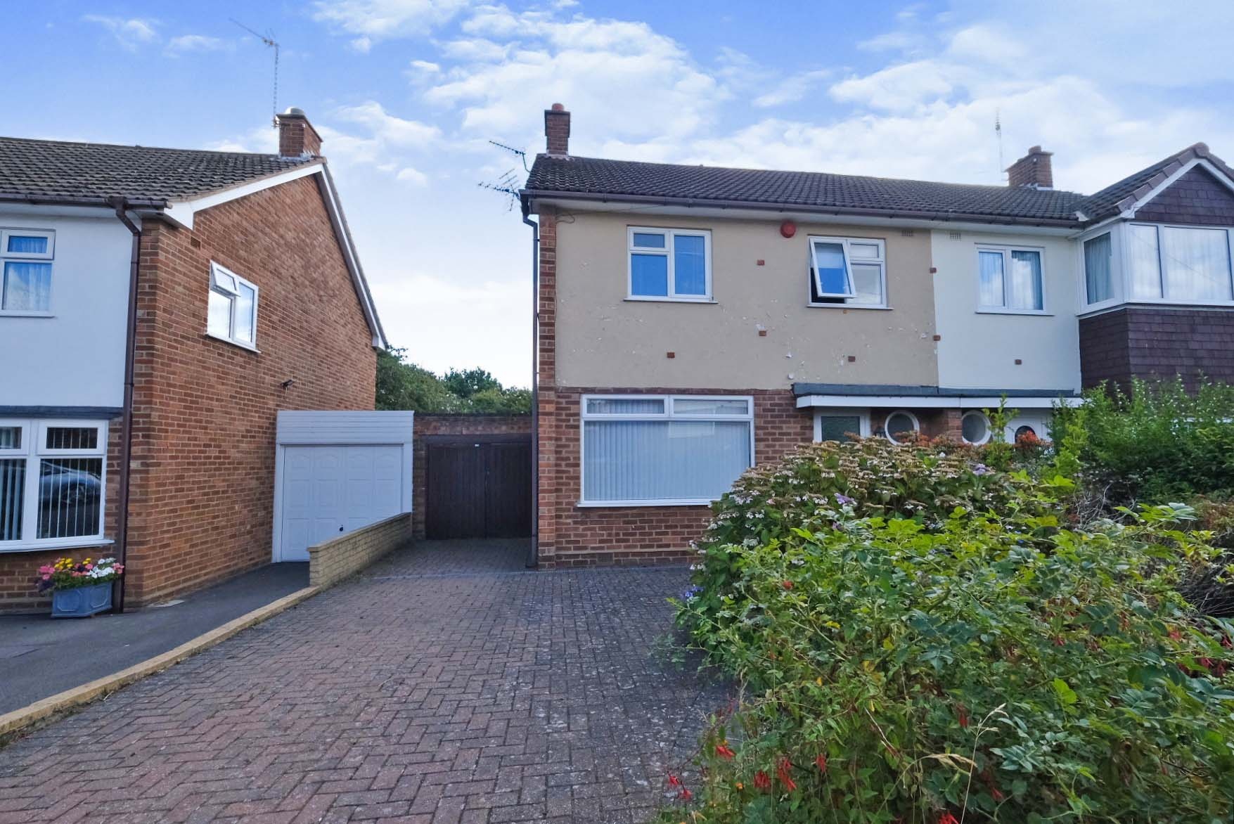3 bedroom semidetached house for sale in Handsworth Crescent, Coventry