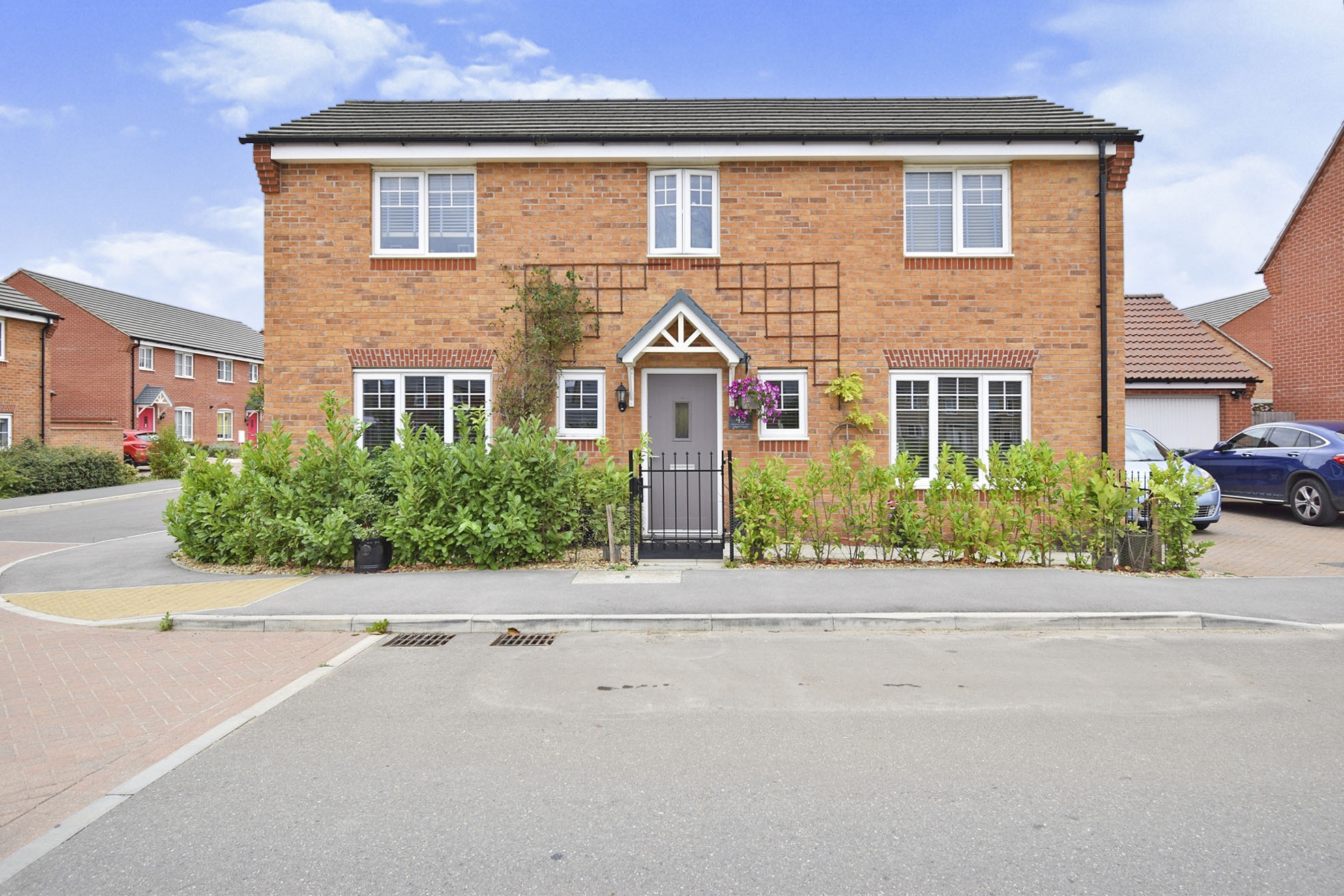 4 bedroom detached house for sale in Haydock Park Drive, Bourne, PE10 0WJ