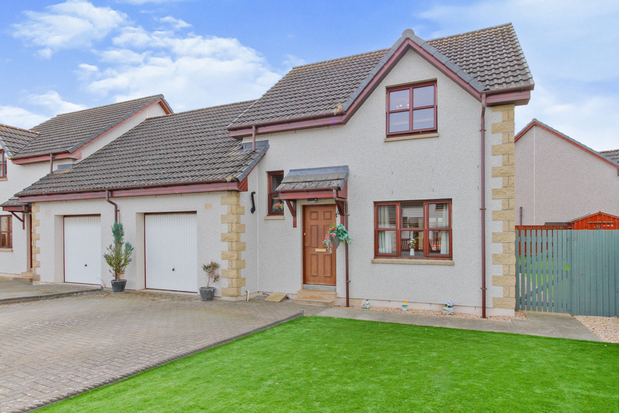 3 bedroom link detached house for sale in Knockomie Rise, Forres, IV36 2HE