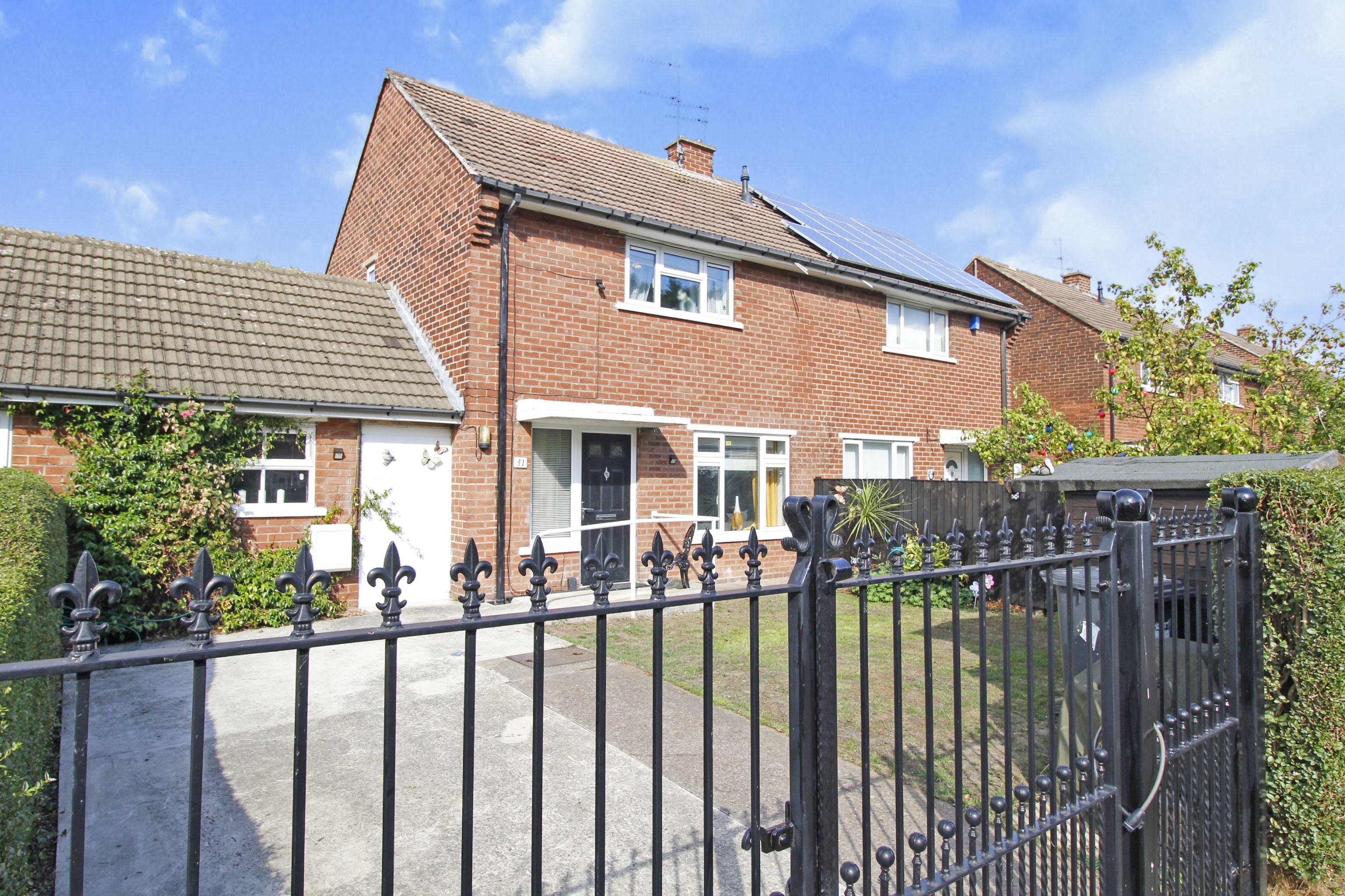 2 Bedroom Semi Detached House For Sale In Newbolt Road Balby