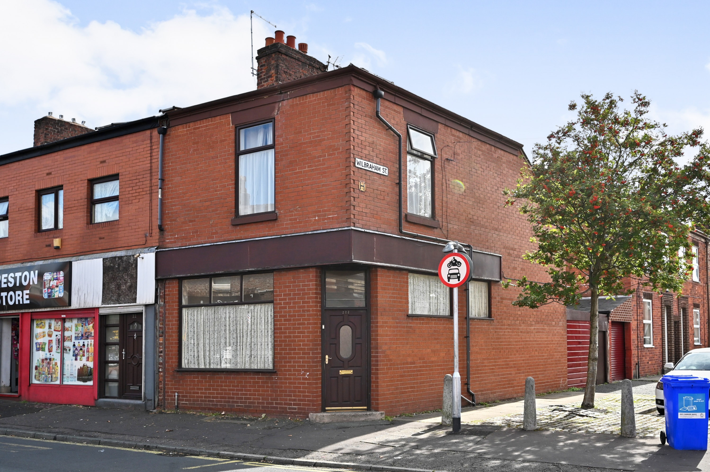 2 bedroom terraced house for sale in Ribbleton Lane, Preston, PR1 5LD
