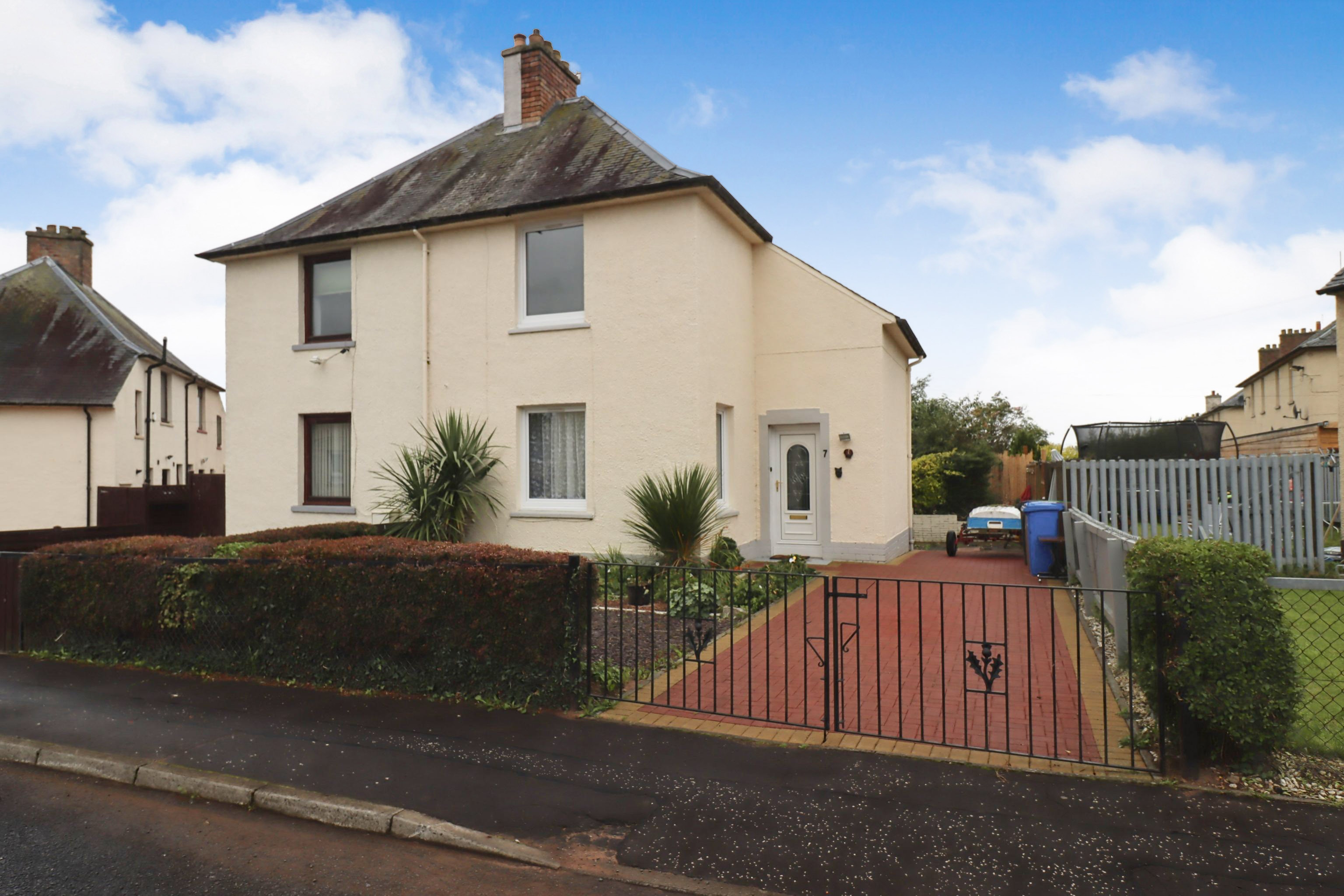 2 bedroom semidetached house for sale in Benarty Avenue, Lochgelly