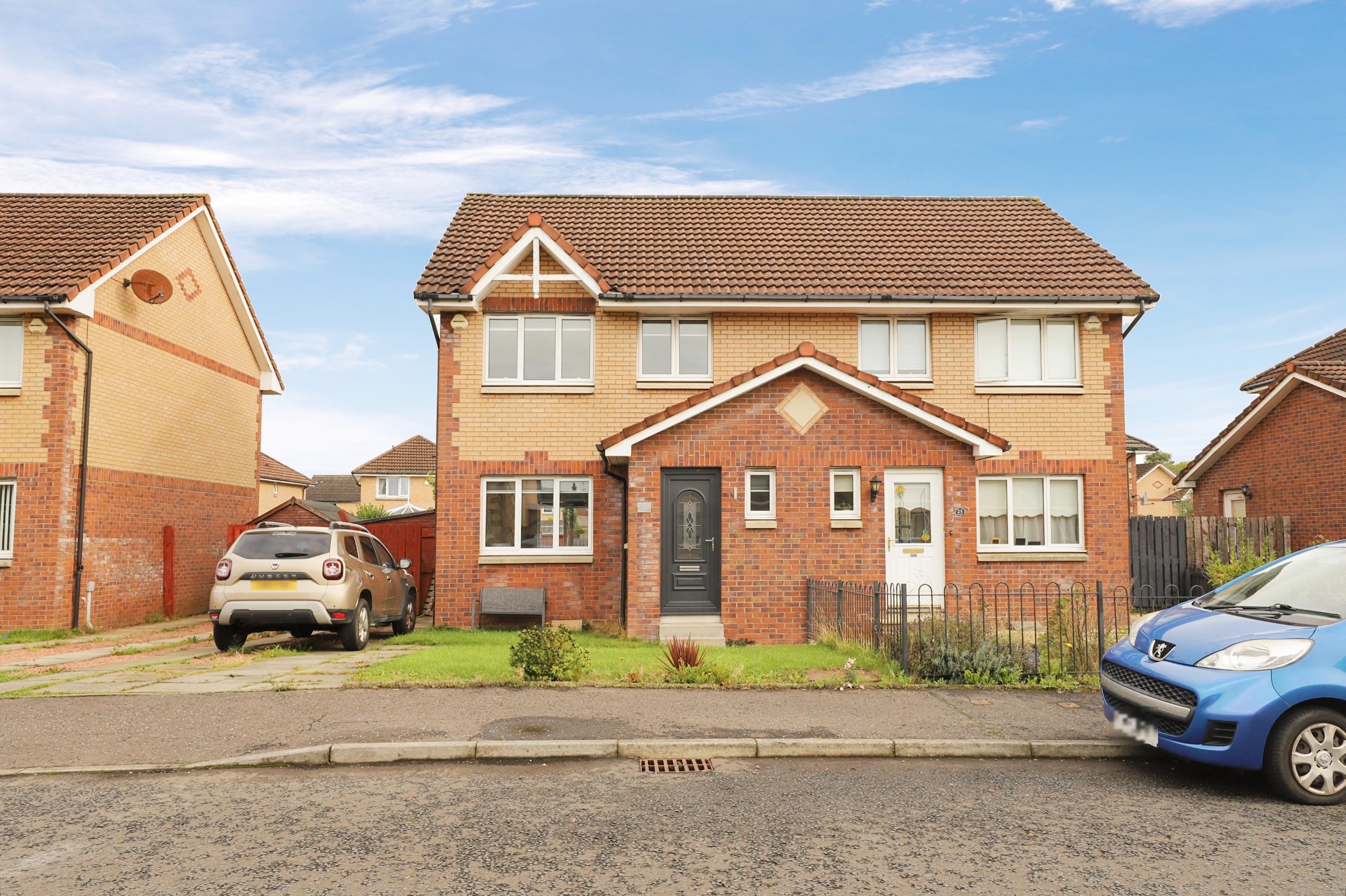 3 bedroom semidetached house for sale in Constantine Way, Motherwell