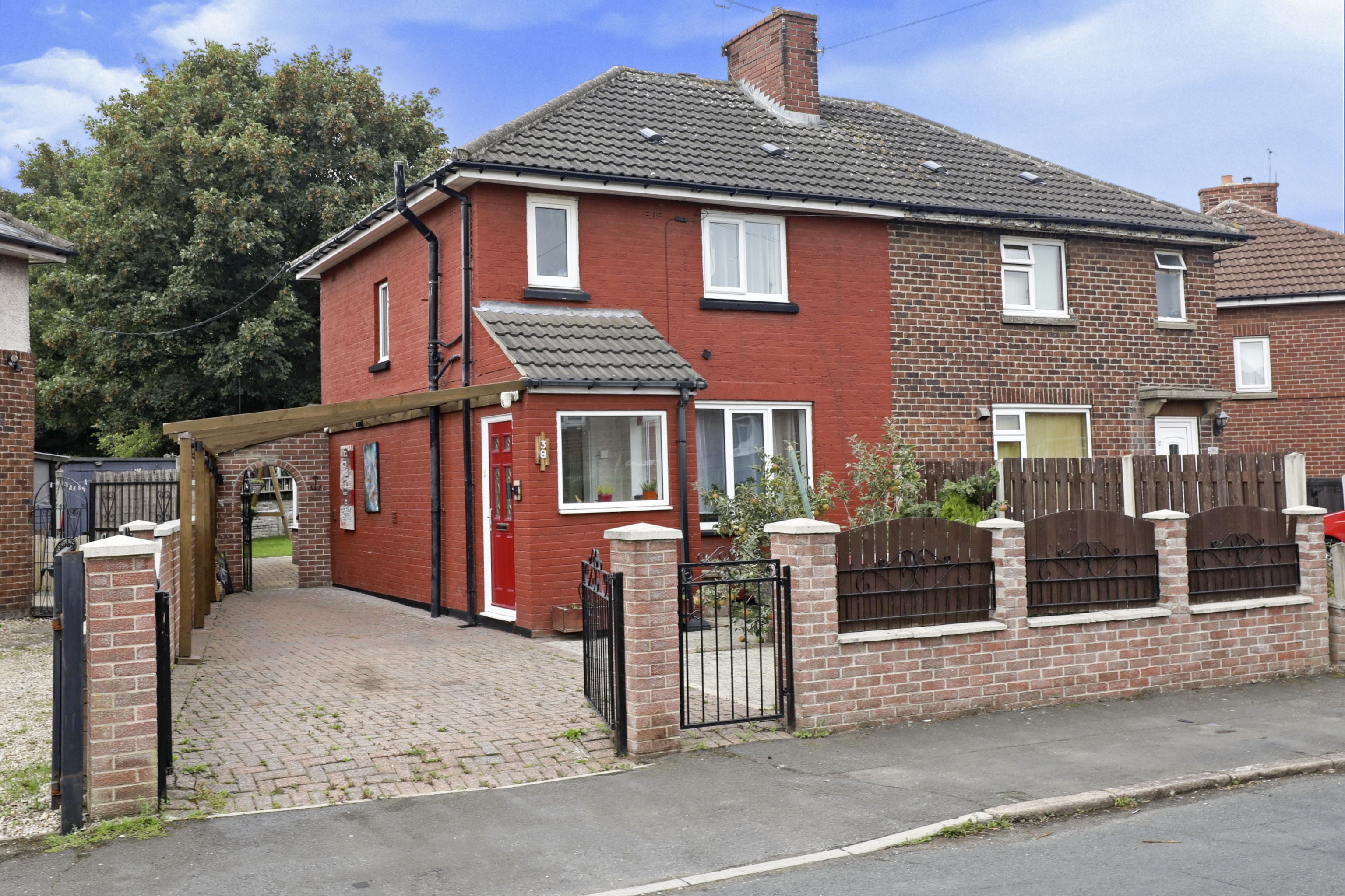 3 bedroom semidetached house for sale in Burns Road, Rotherham, S65 2QF