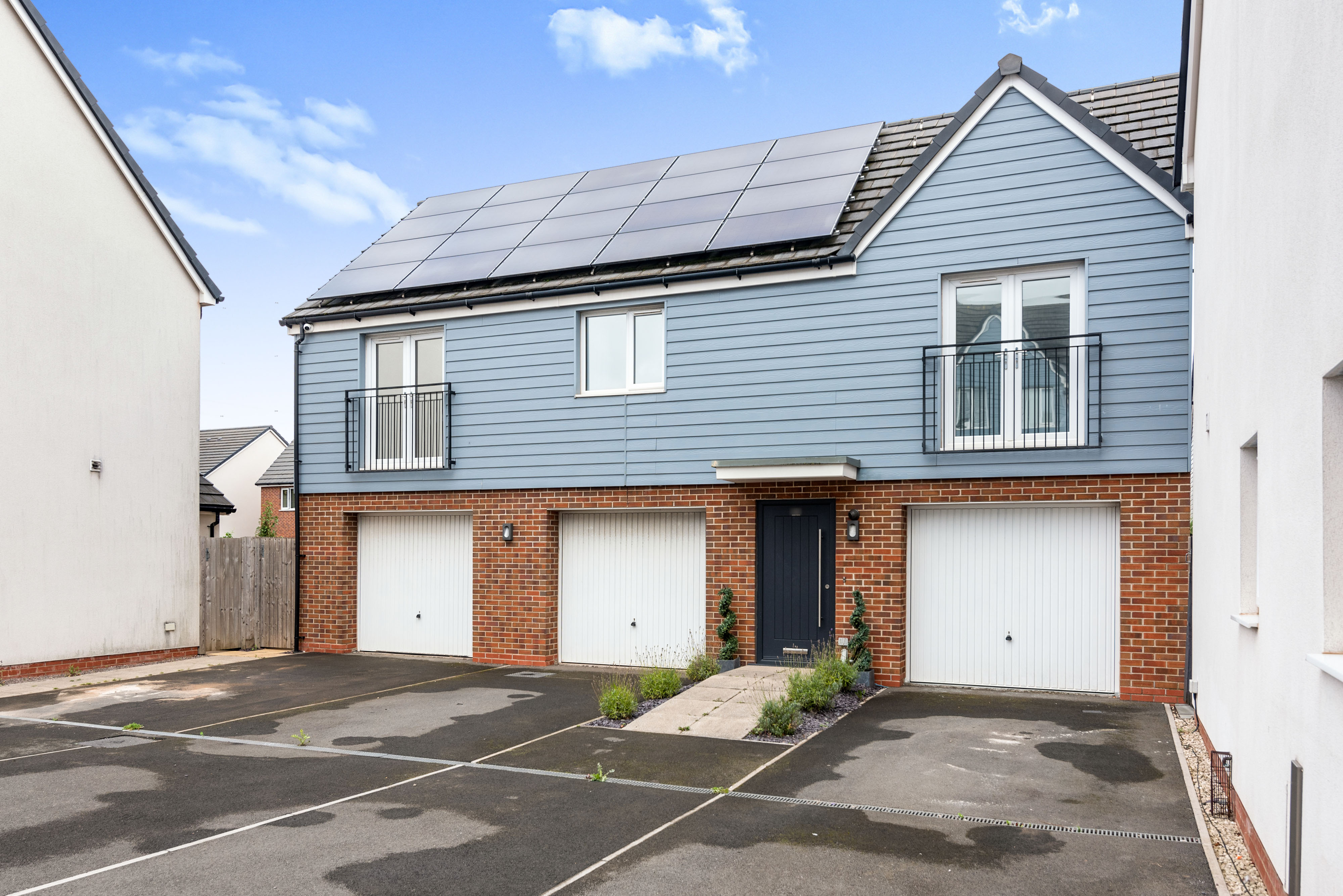 2 bedroom detached house for sale in Spencer Way, Newport, NP19 4BB
