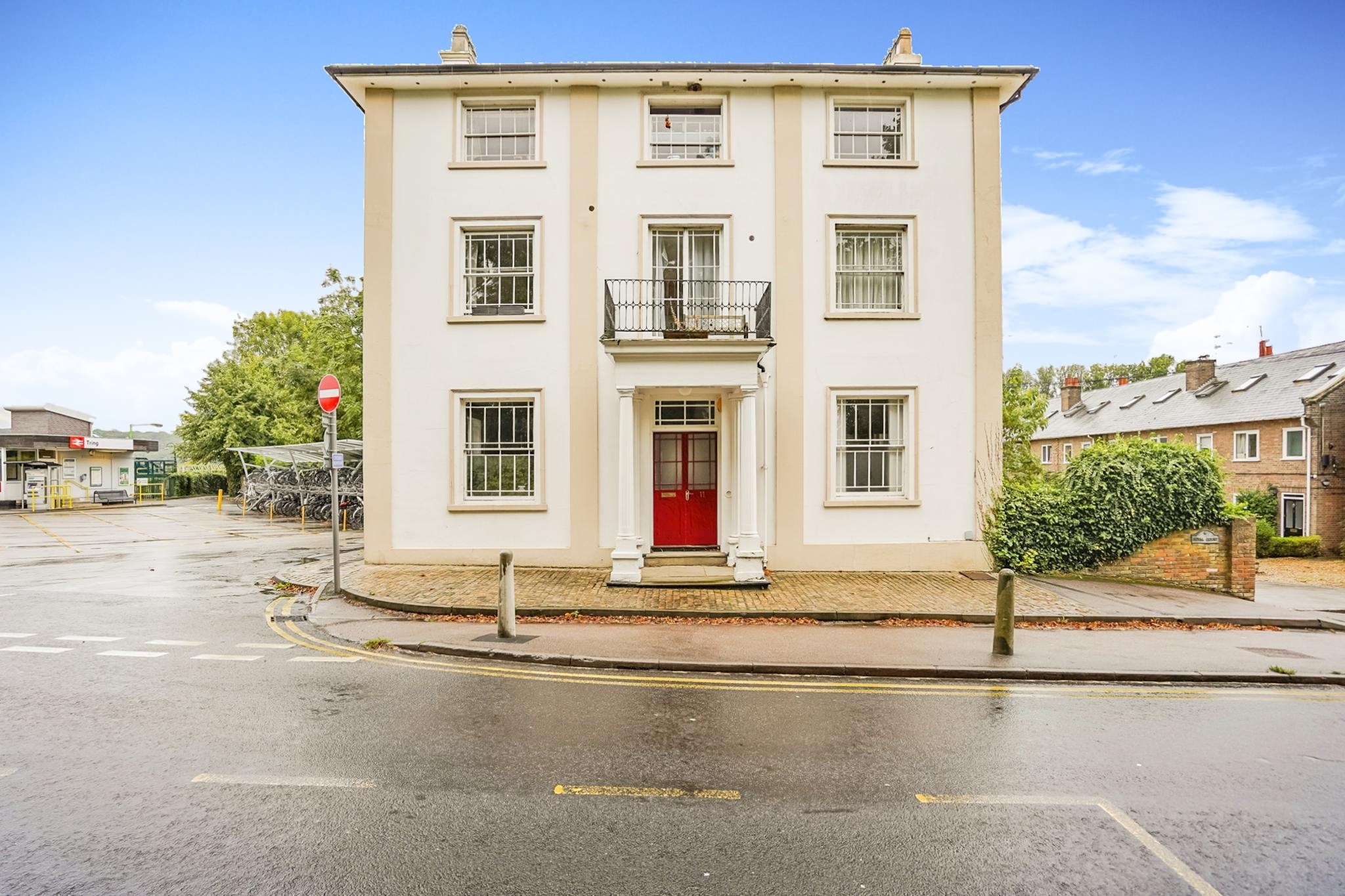 2 bedroom duplex for sale in Tring Station, Tring, HP23 5QS