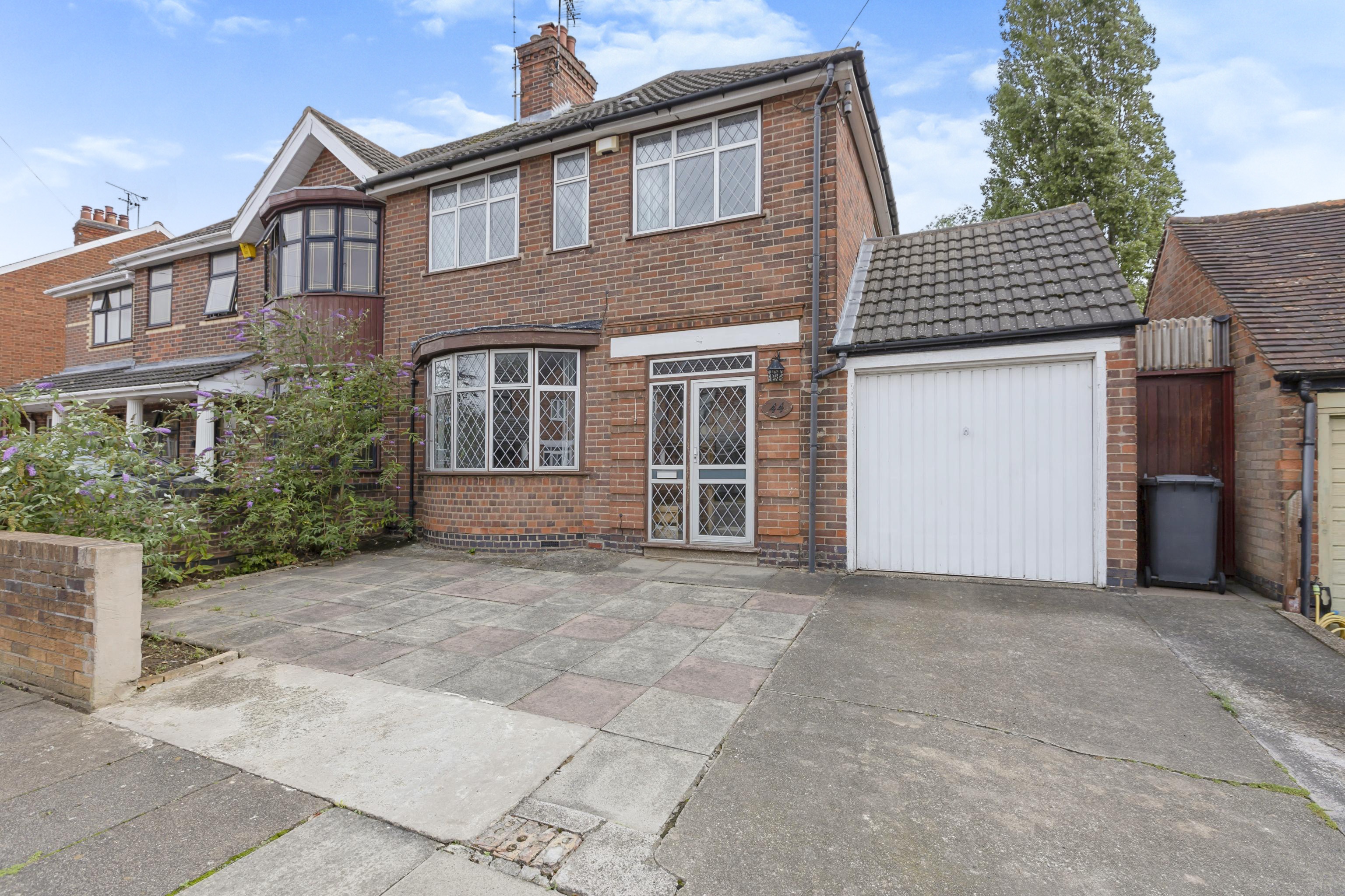 3 bedroom semidetached house for sale in Trueway Road, Evington