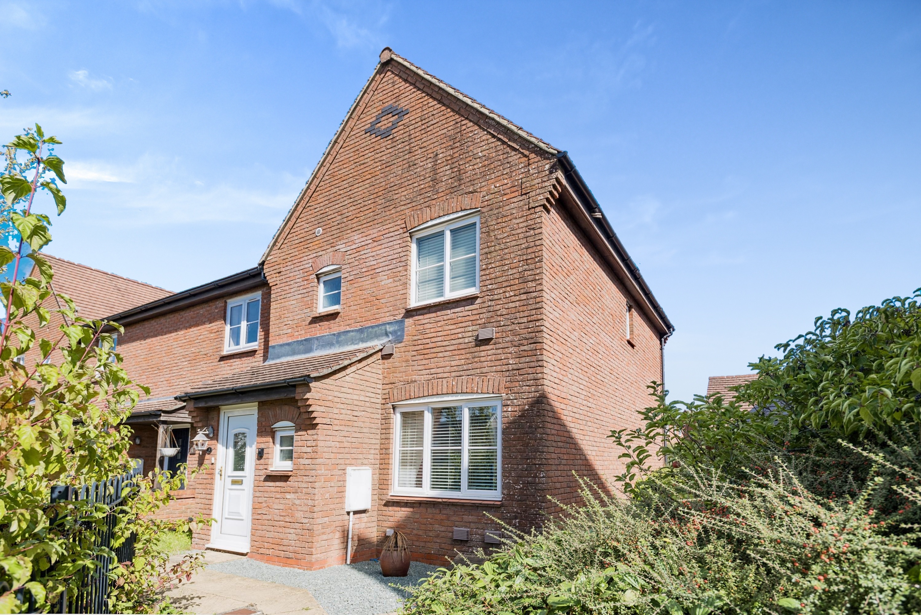 3 bedroom end of terrace house for sale in Breadels Field, Beggarwood