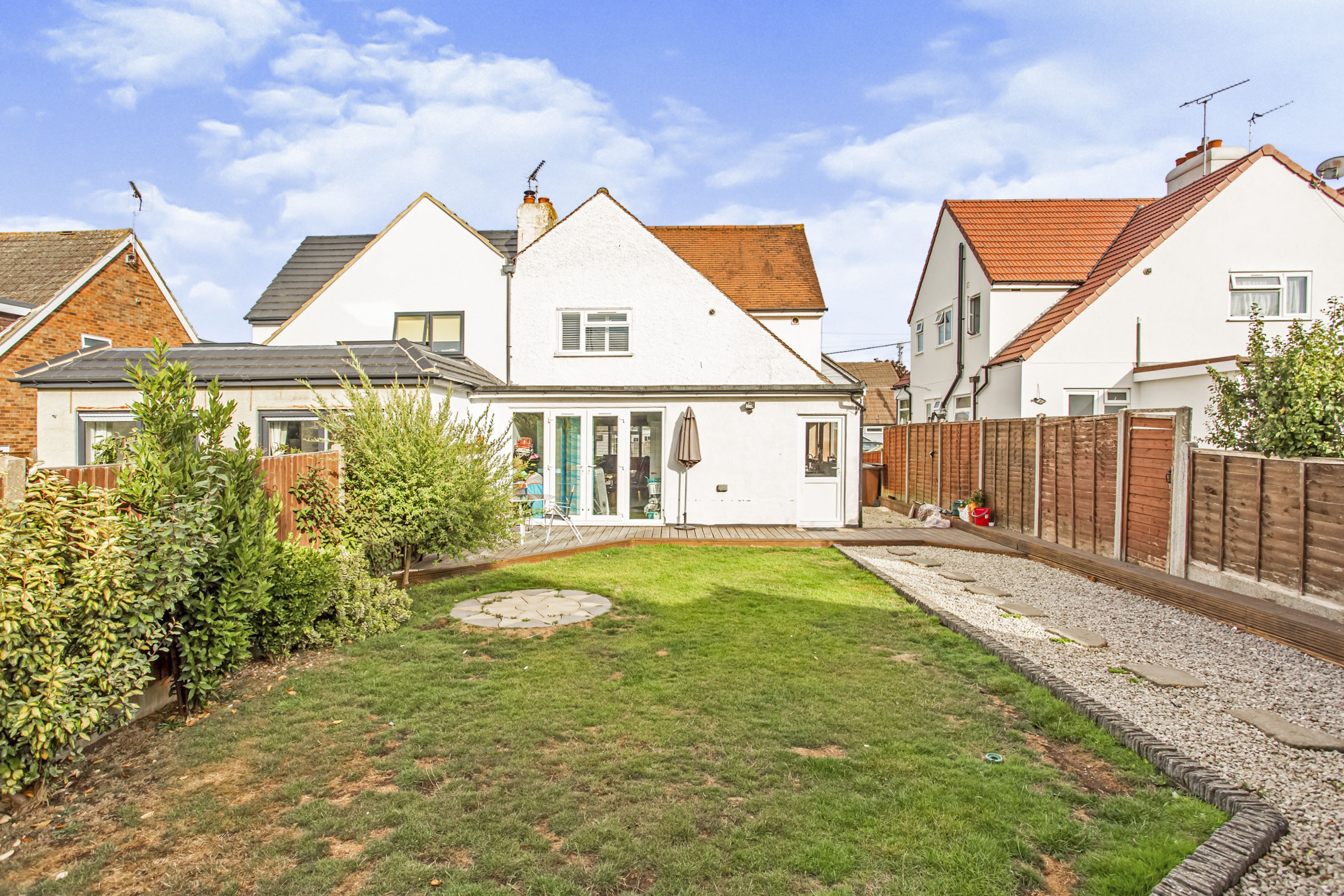 Houses For Sale In Homefields Avenue Benfleet at Dennis Stout blog