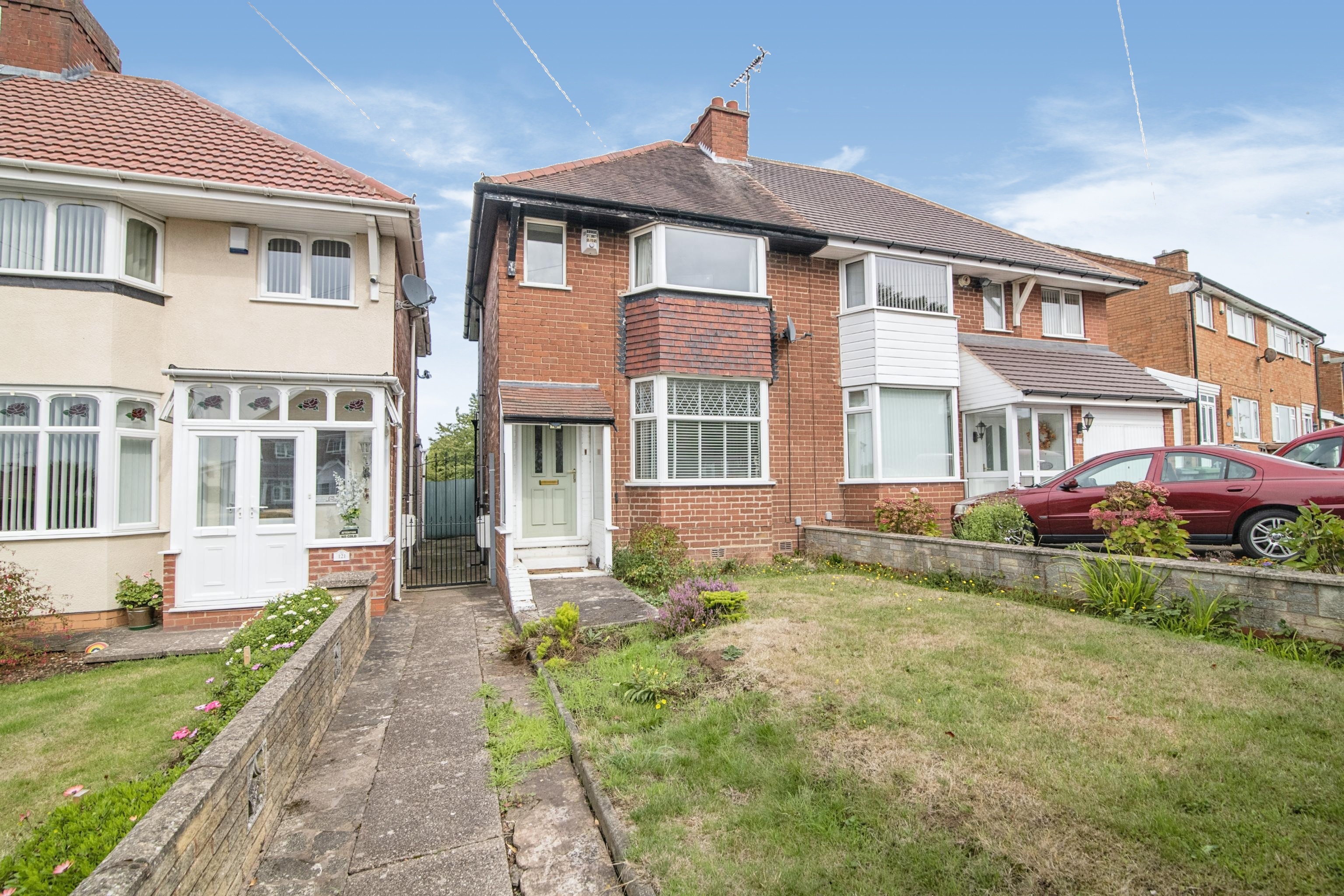 2 bedroom semidetached house for sale in Barn Lane, Solihull, B92 7LZ