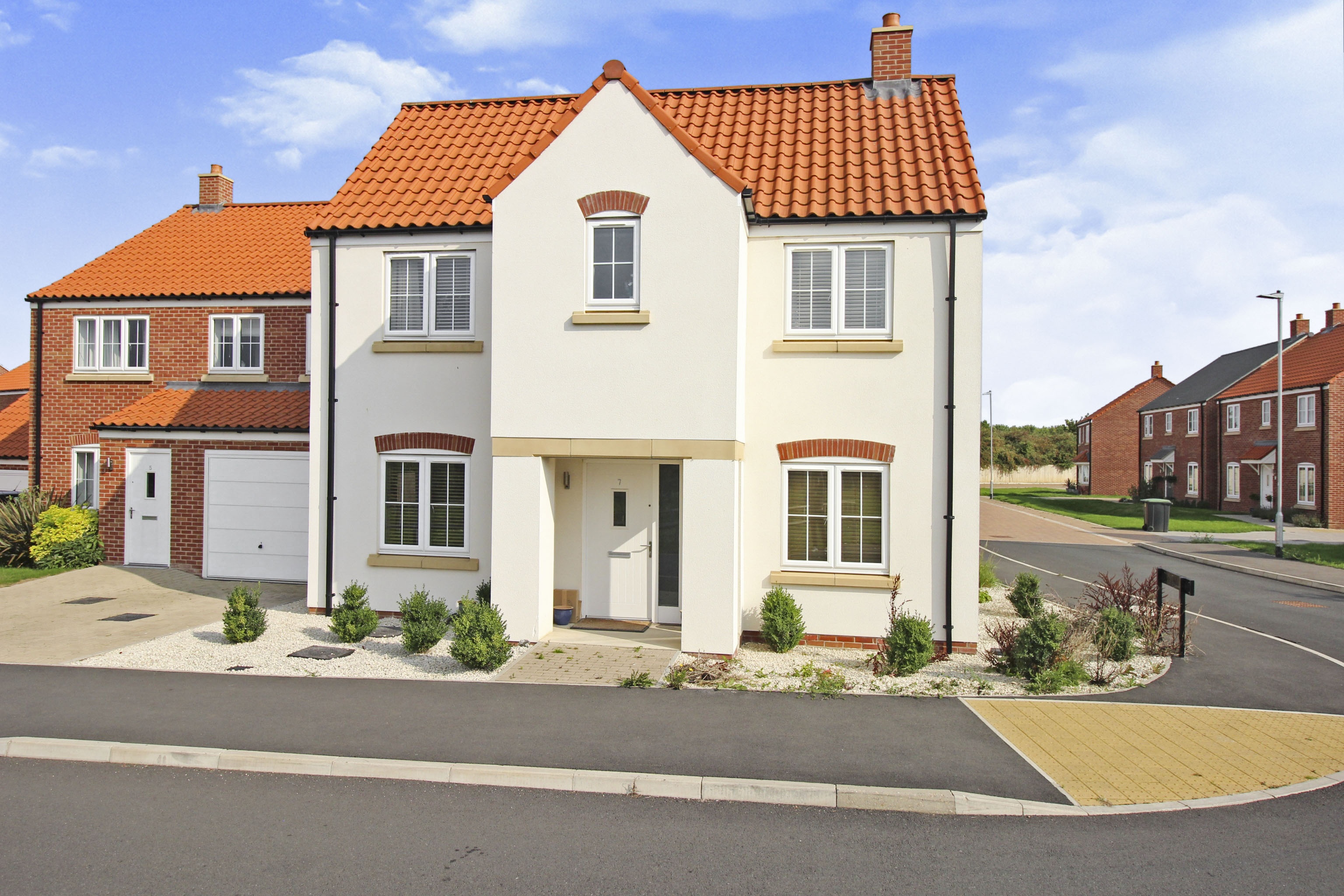 4 bedroom detached house for sale in Goldcrest Avenue, Branston, LN4 1FW