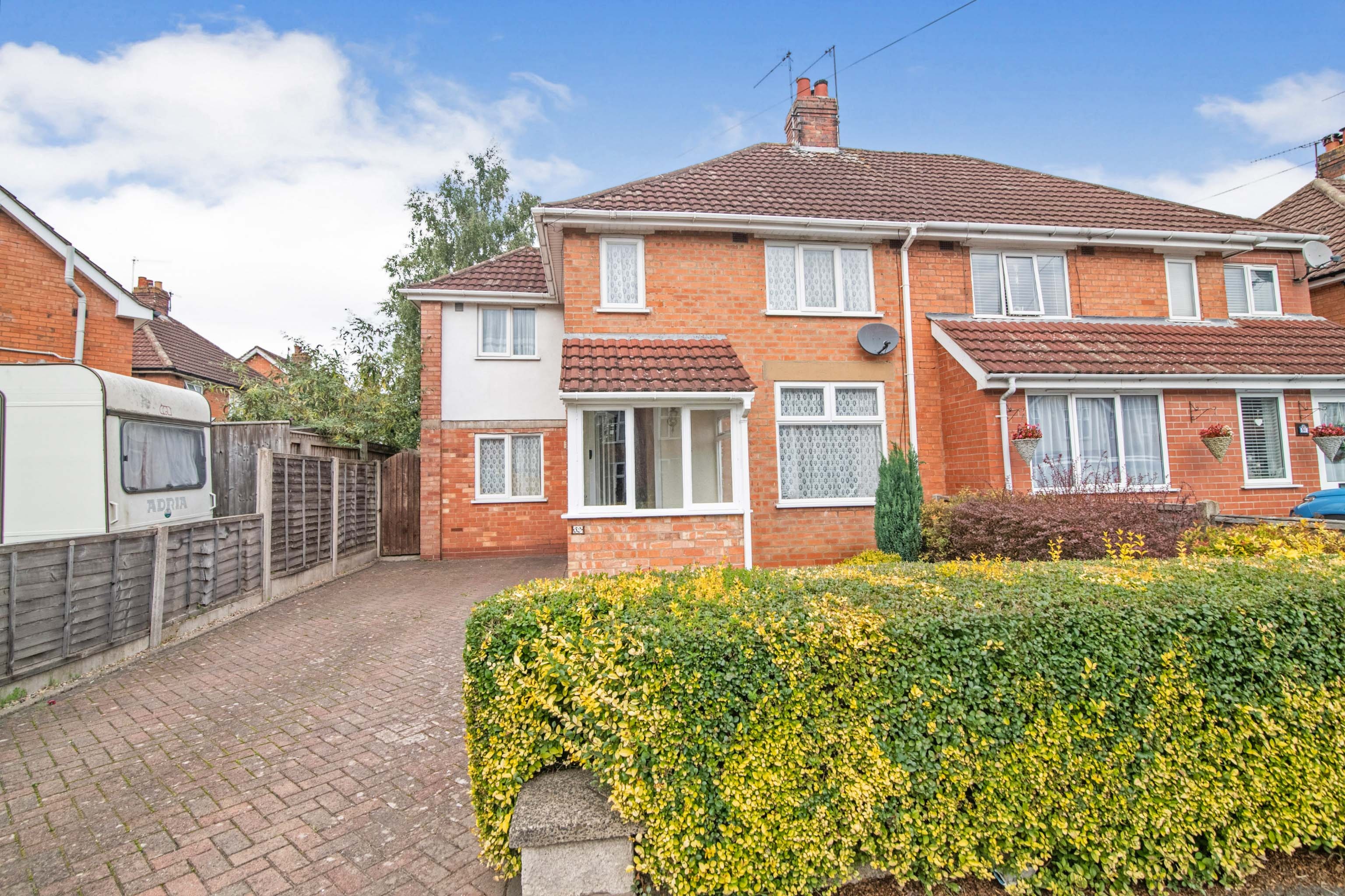 3 Bedroom Semi Detached House For Sale In Batchley Road Redditch B97 6hy