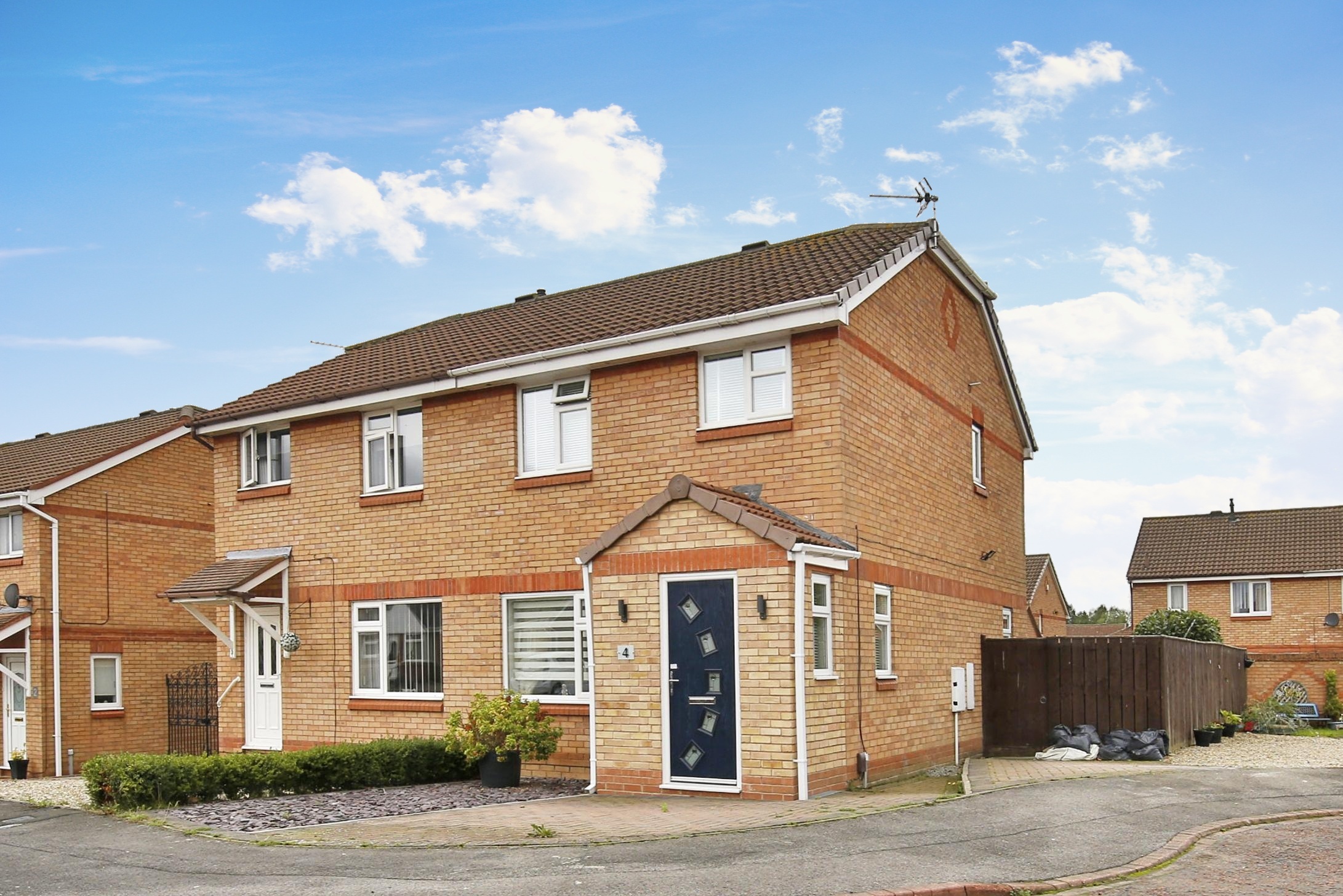 3 bedroom semidetached house for sale in Lammermuir Close, Darlington