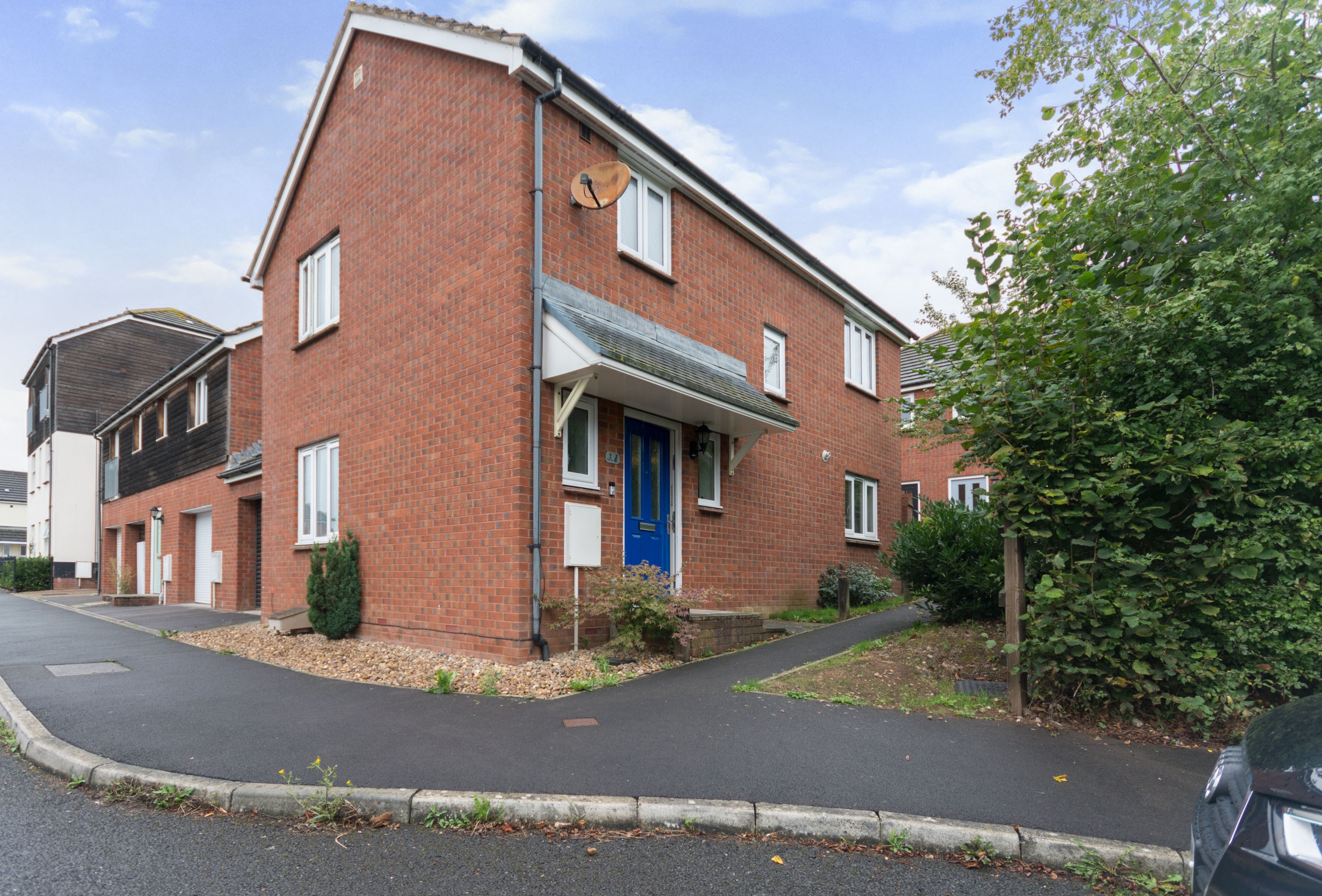 3 bedroom link detached house for sale in River Close, Newton Abbot