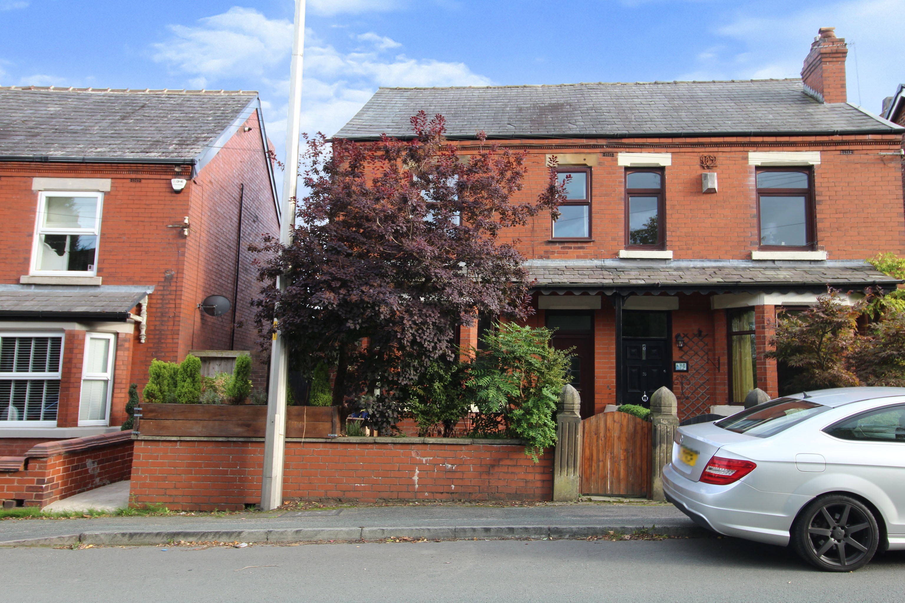 3 bedroom semidetached house for sale in Chorley Road, Standish, Wigan
