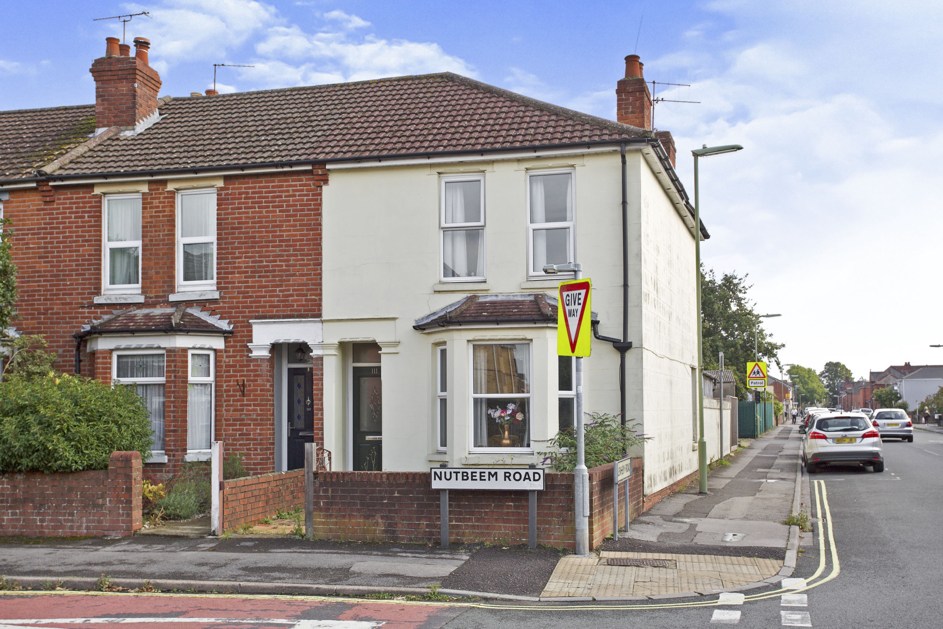 3 bedroom semidetached house for sale in Nutbeem Road, Eastleigh, SO50 5JR