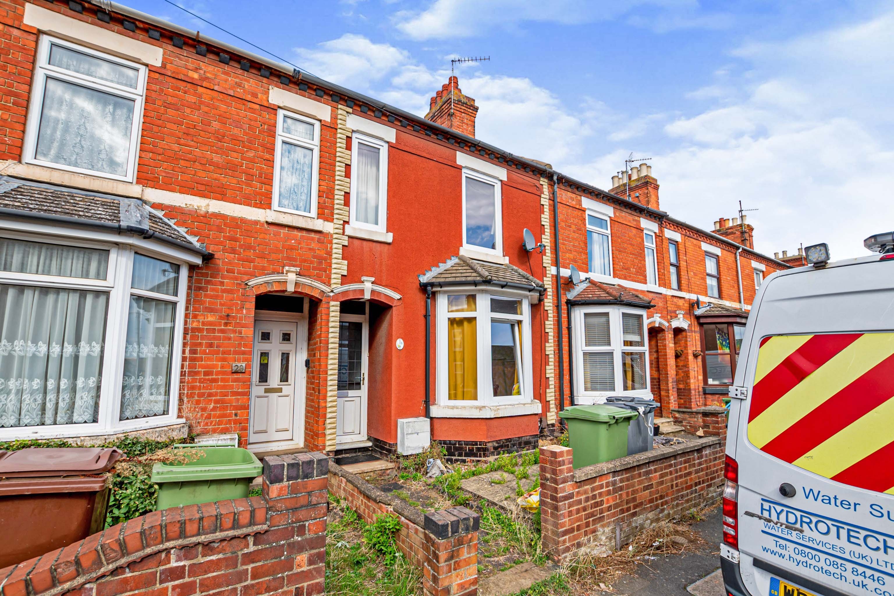 2 bedroom terraced house for sale in Chace Road, Wellingborough, NN8 1NR
