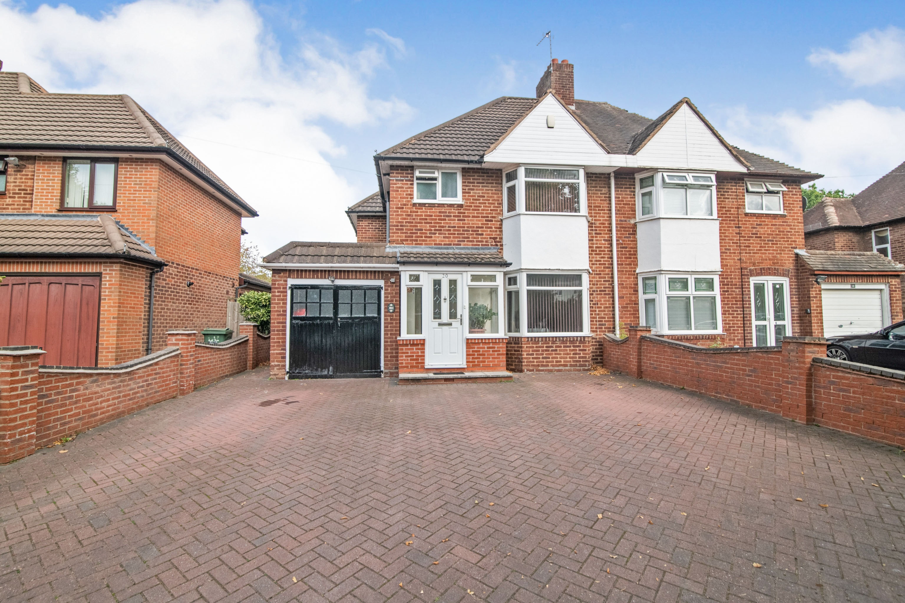 3 Bedroom Semi Detached House For Sale In Highwood Avenue Solihull