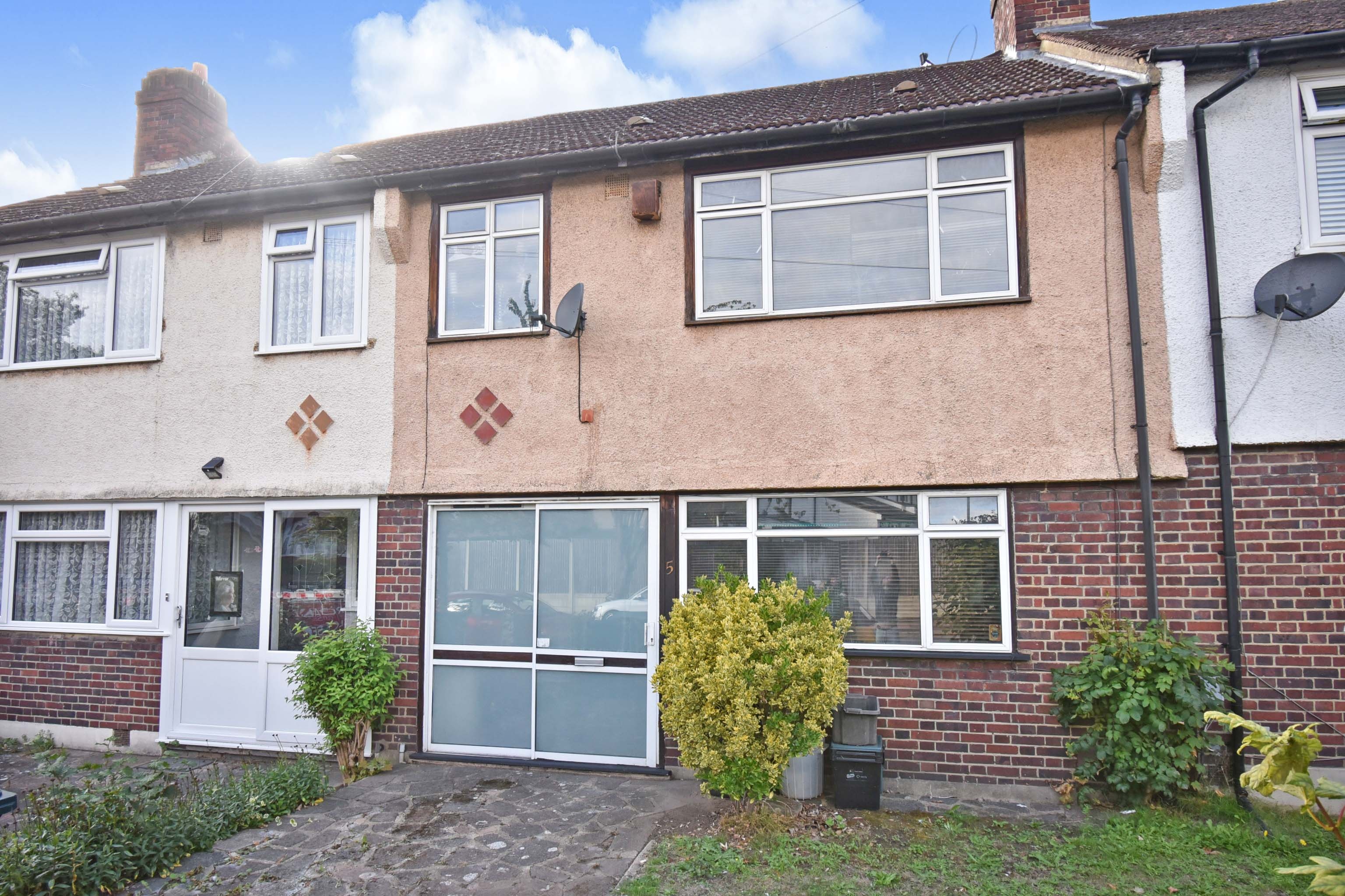3 bedroom terraced house for sale in Stanhope Grove, Beckenham, BR3 3JB