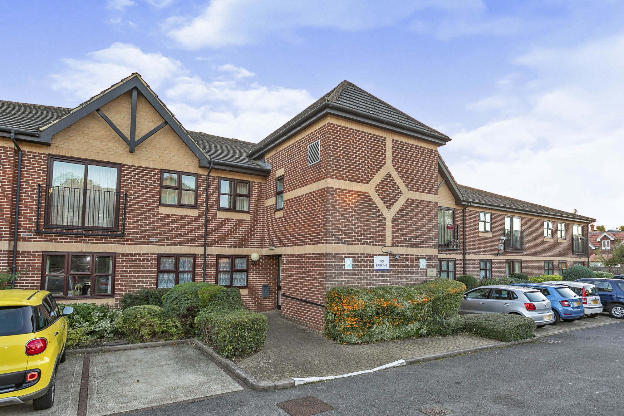 2 bedroom retirement property for sale in Magnolia Court, Horley, RH6 7FB