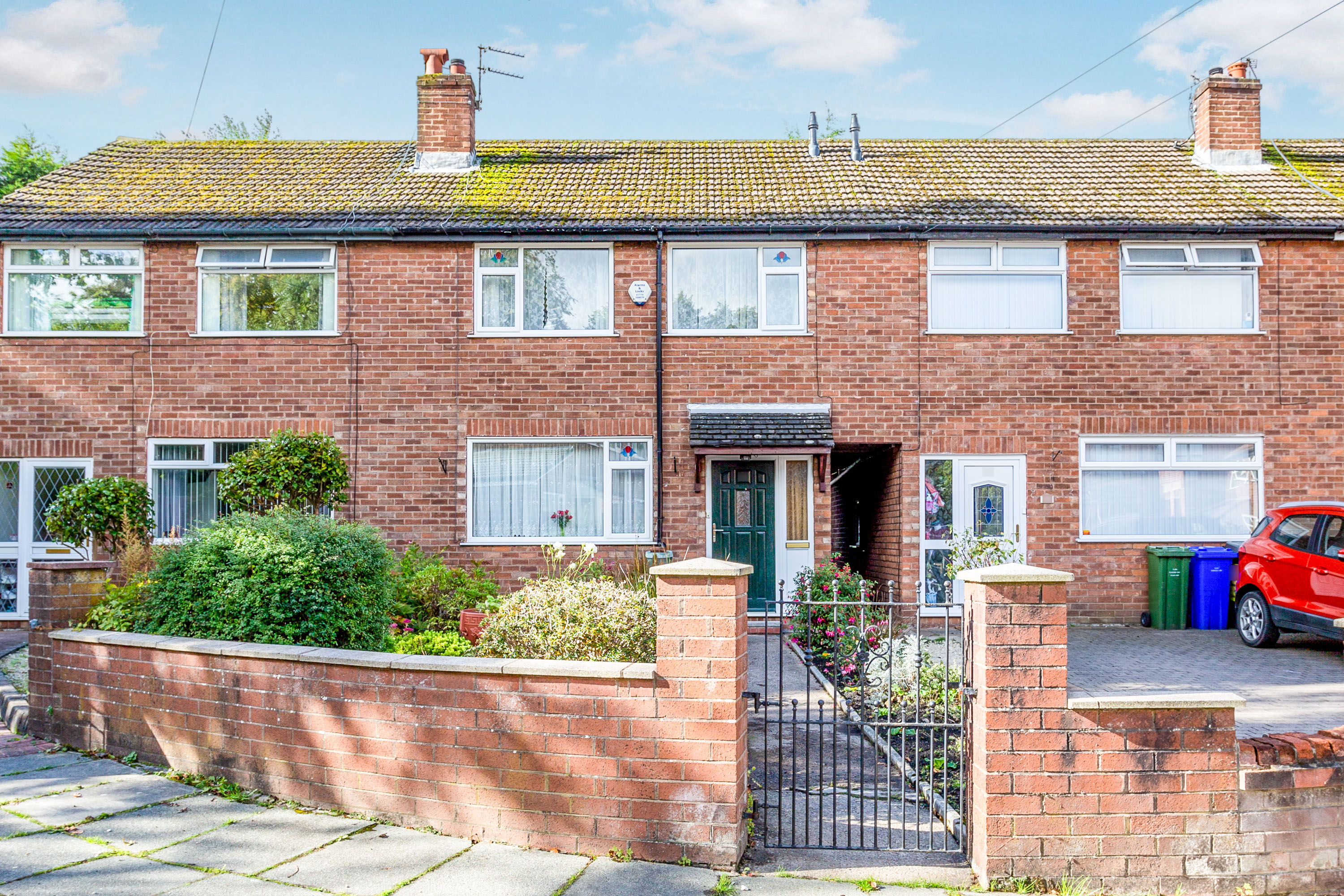 3 bedroom terraced house for sale in Glenthorne Drive, Ashtonunder