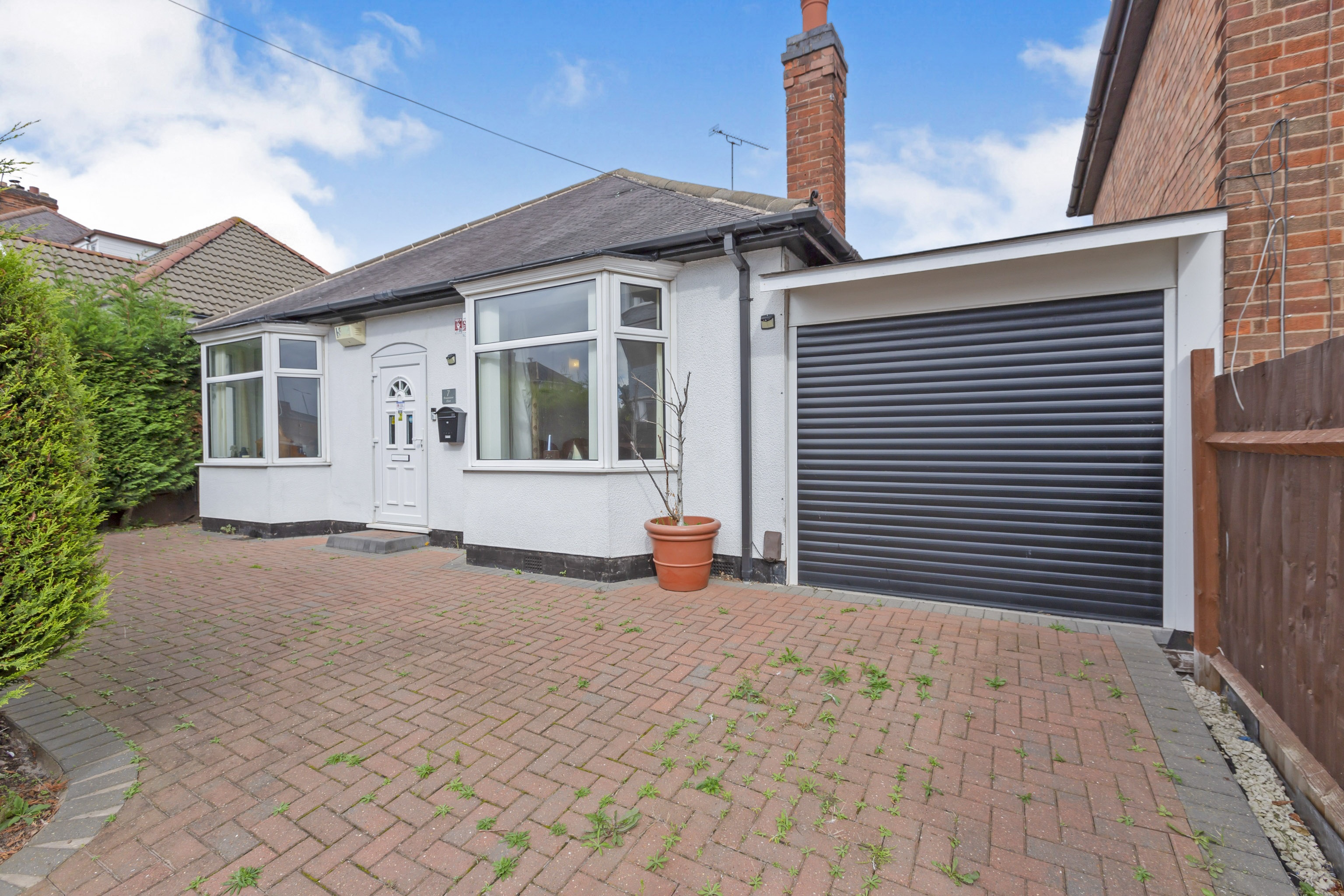 2 bedroom detached bungalow for sale in Braunstone Close, Leicester