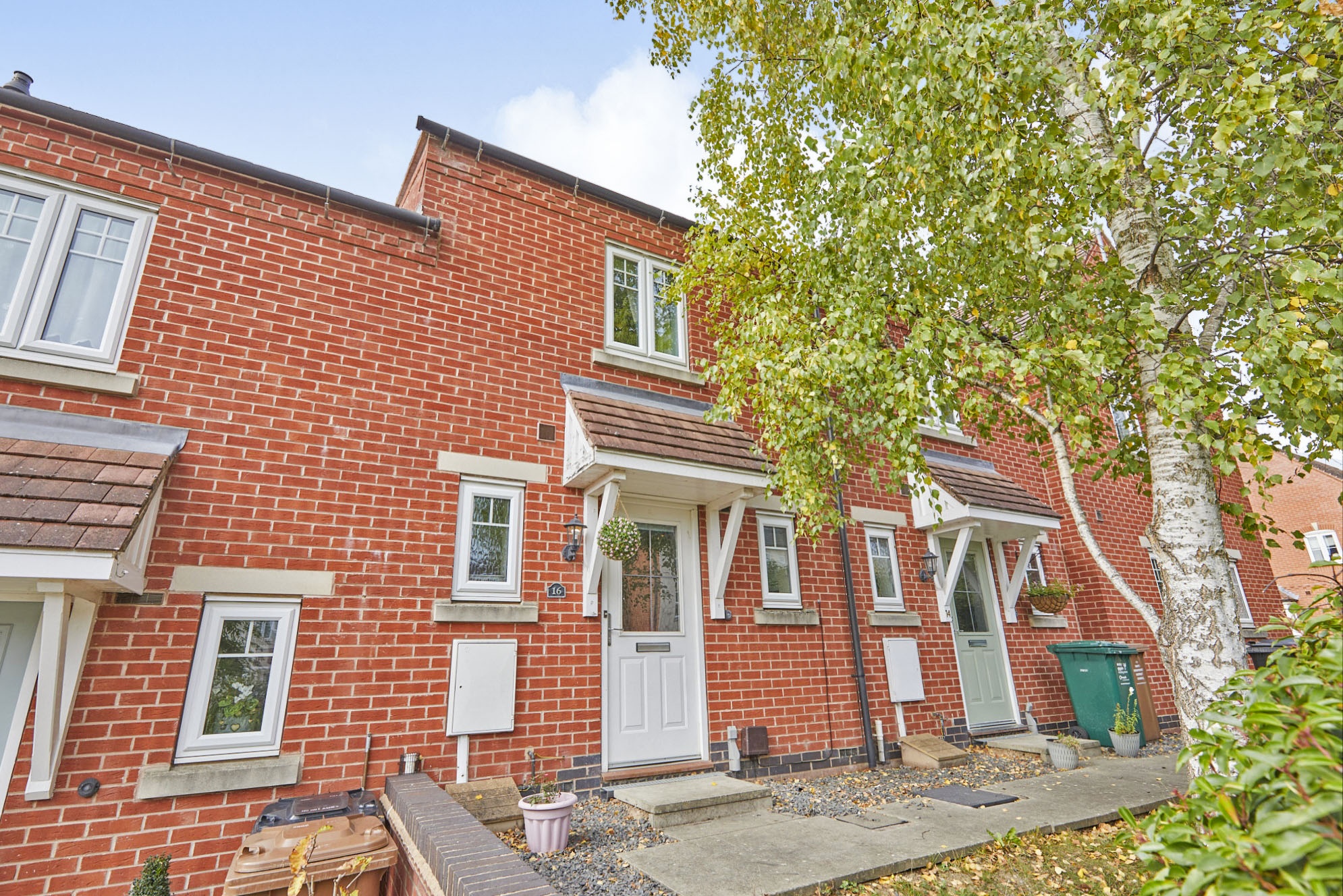 2 bedroom town house for sale in Moray Close, Swadlincote, DE11 9HL