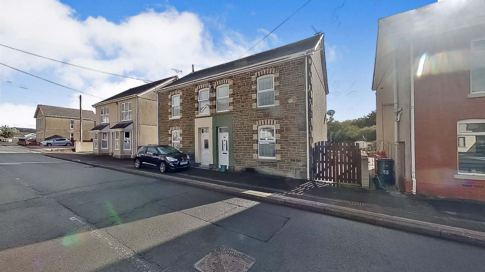 4 bedroom semidetached house for sale in Pantyffynnon Road, Ammanford