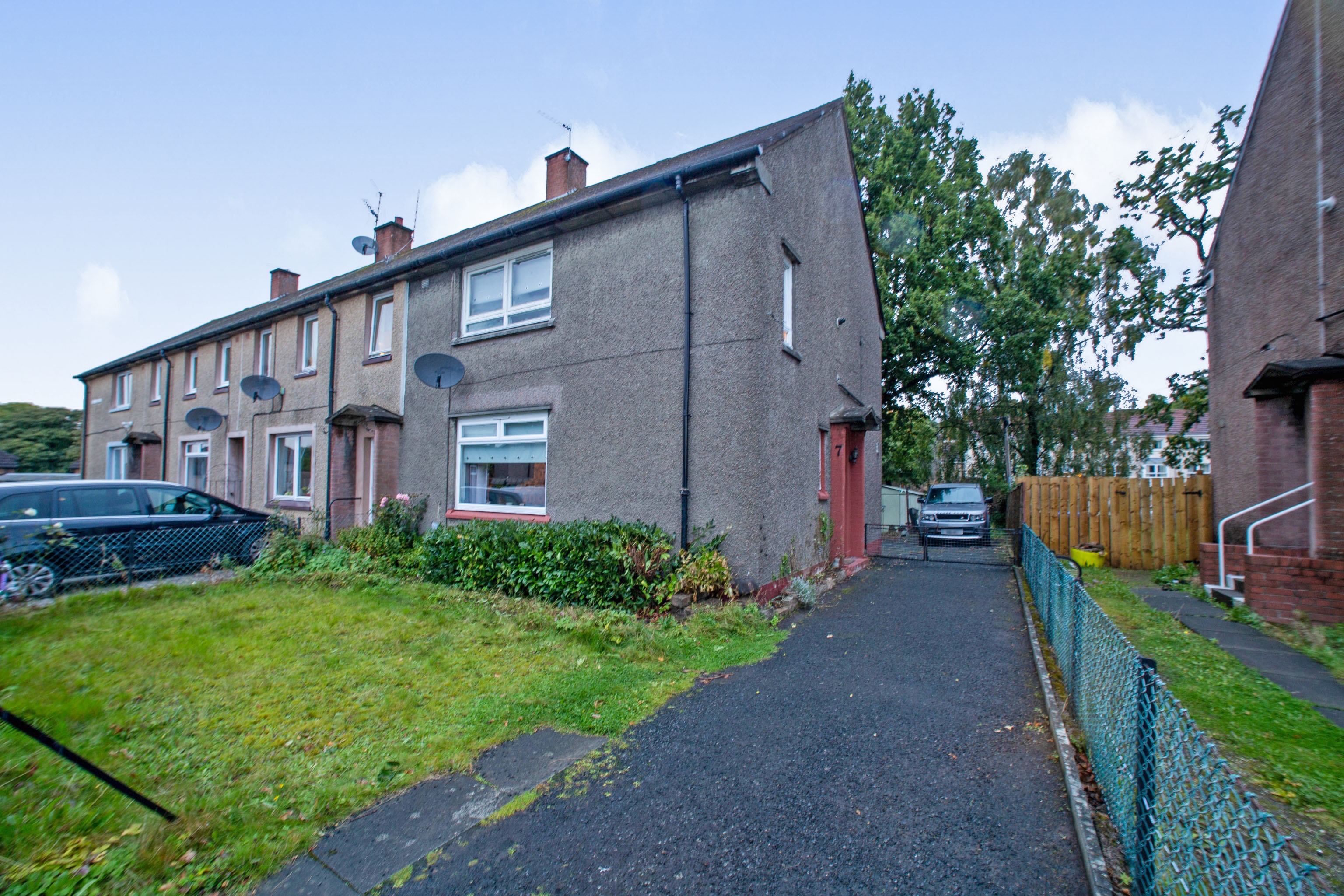3 bedroom end of terrace house for sale in Northwood Road, Tullibody