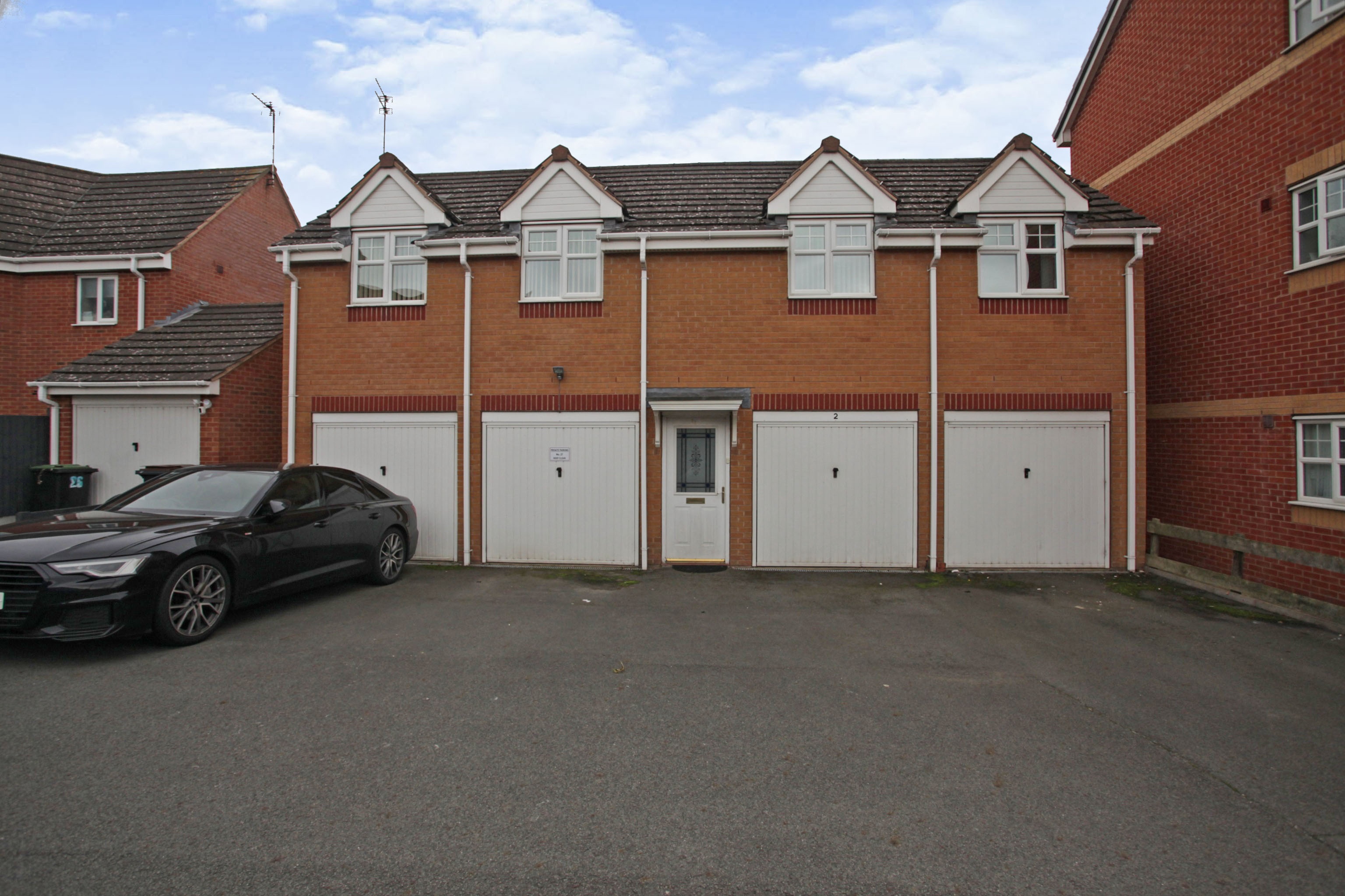 2 bedroom coach house for sale in Marigold Walk, Bermuda Park, Nuneaton
