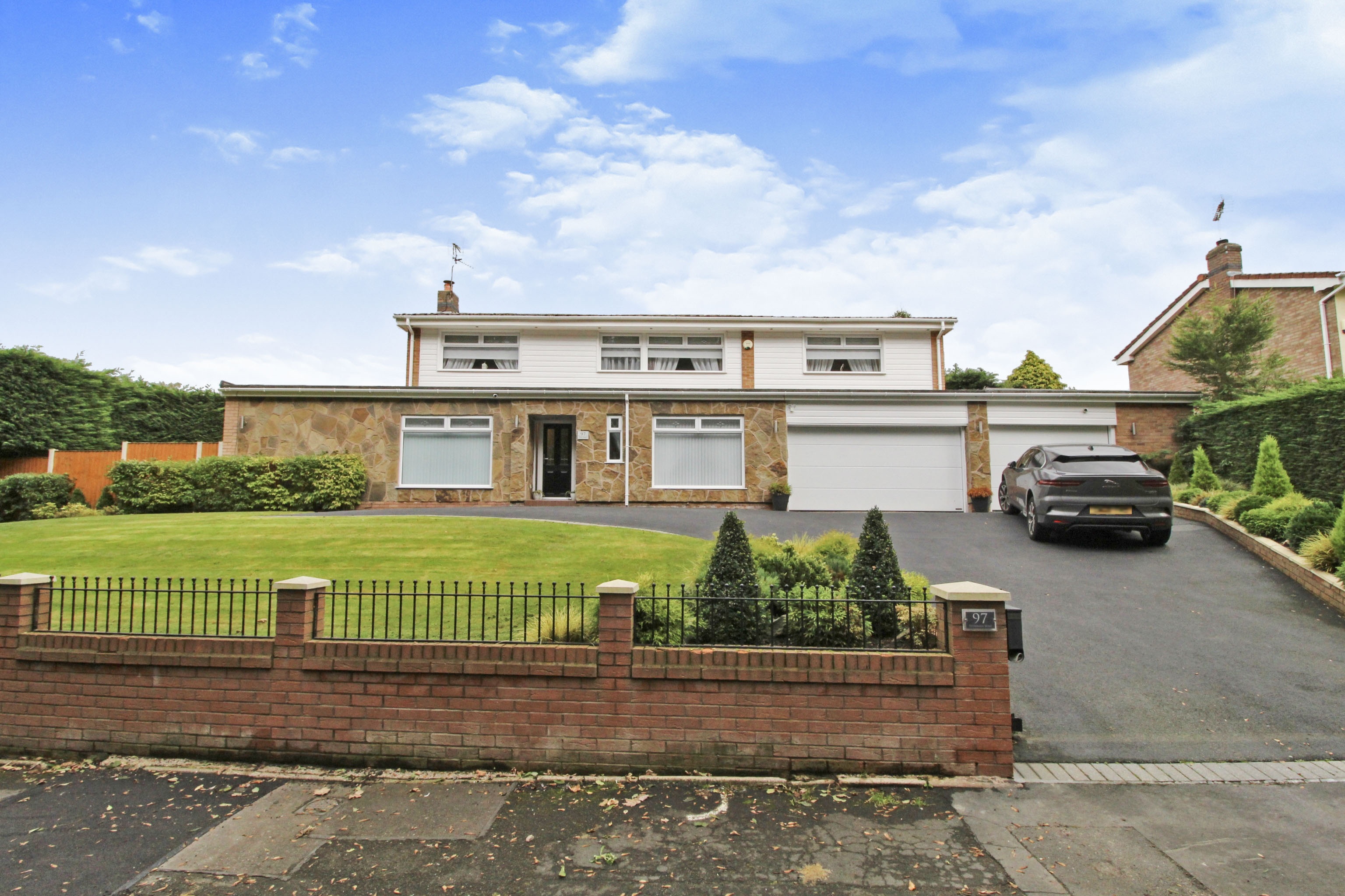 4 bedroom detached house for sale in Tithebarn Road, Prescot, L34 0EY