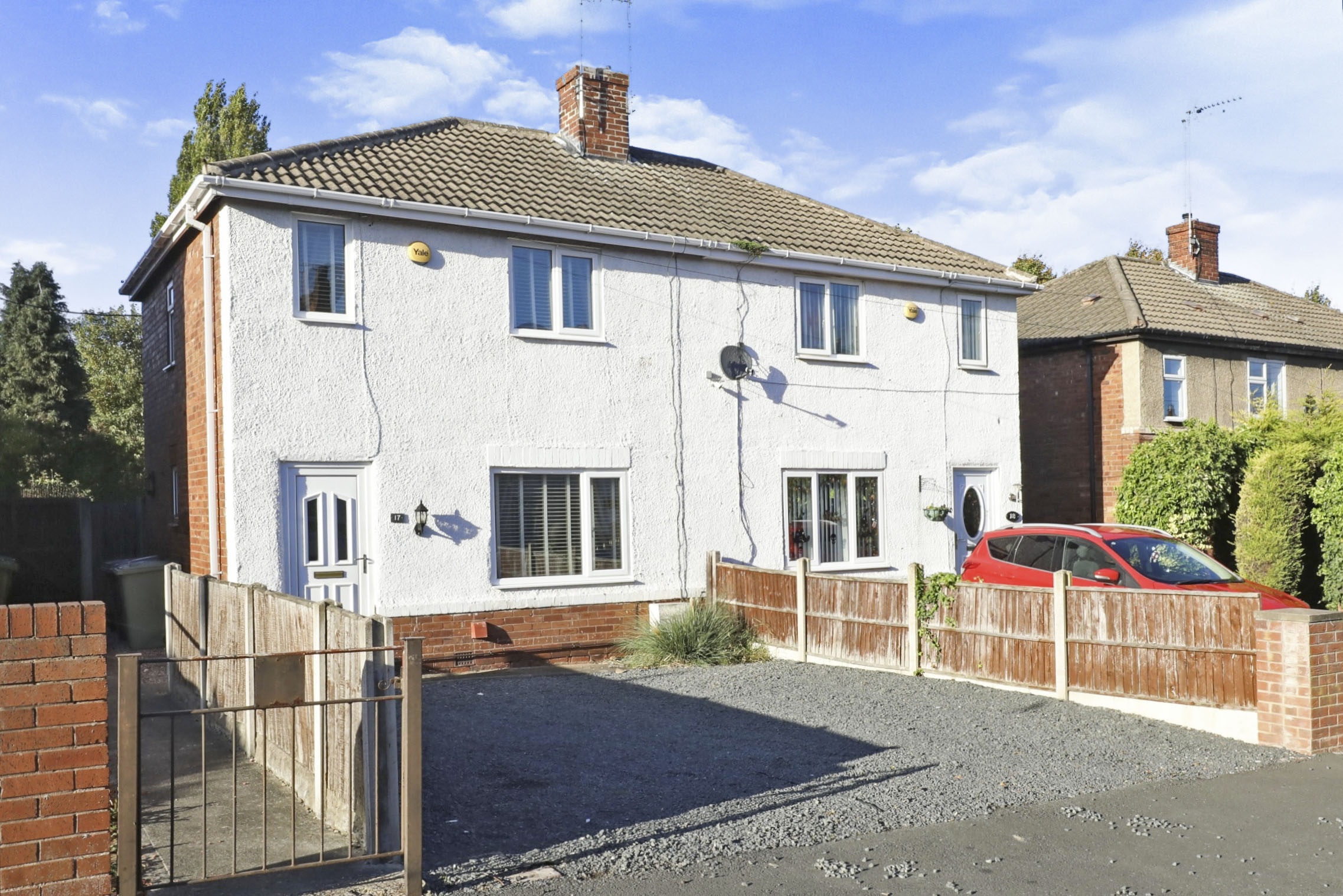 2 bedroom semidetached house for sale in Churchfields, Worksop, S80 4BA