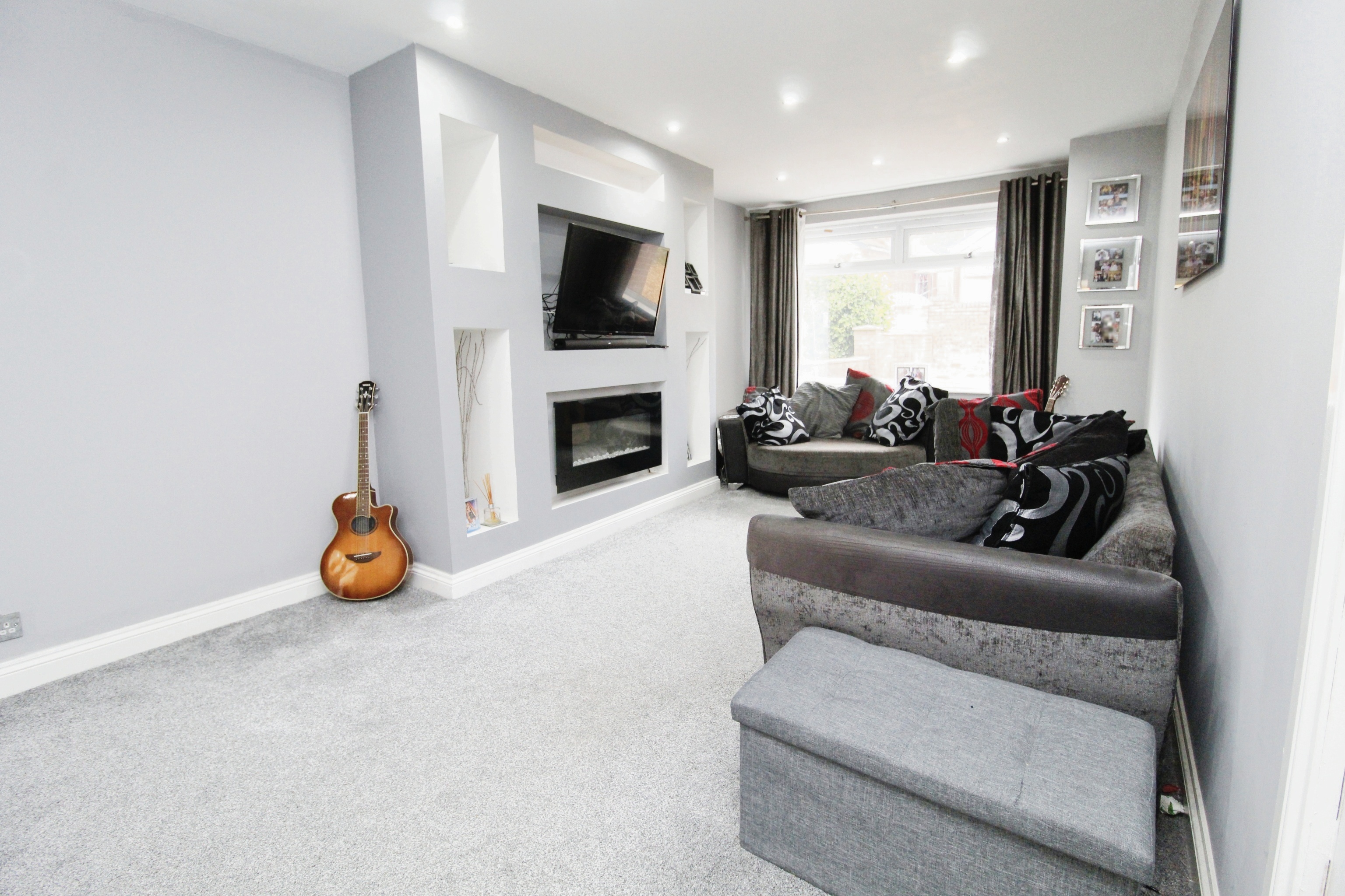 2 bedroom semidetached bungalow for sale in Earle Street, Newtonle