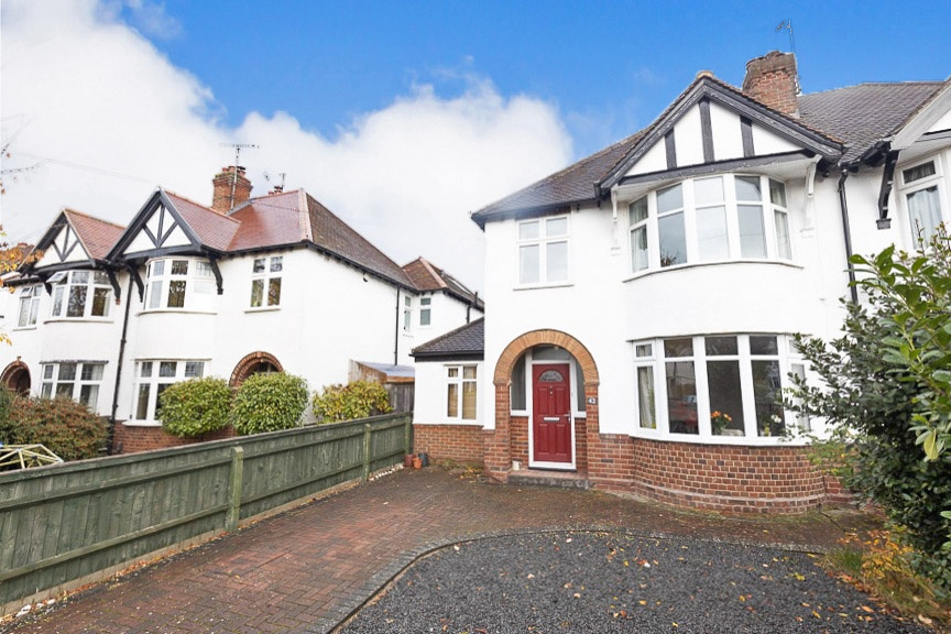3 bedroom semidetached house for sale in Eldon Road, Cheltenham, GL52 6TU