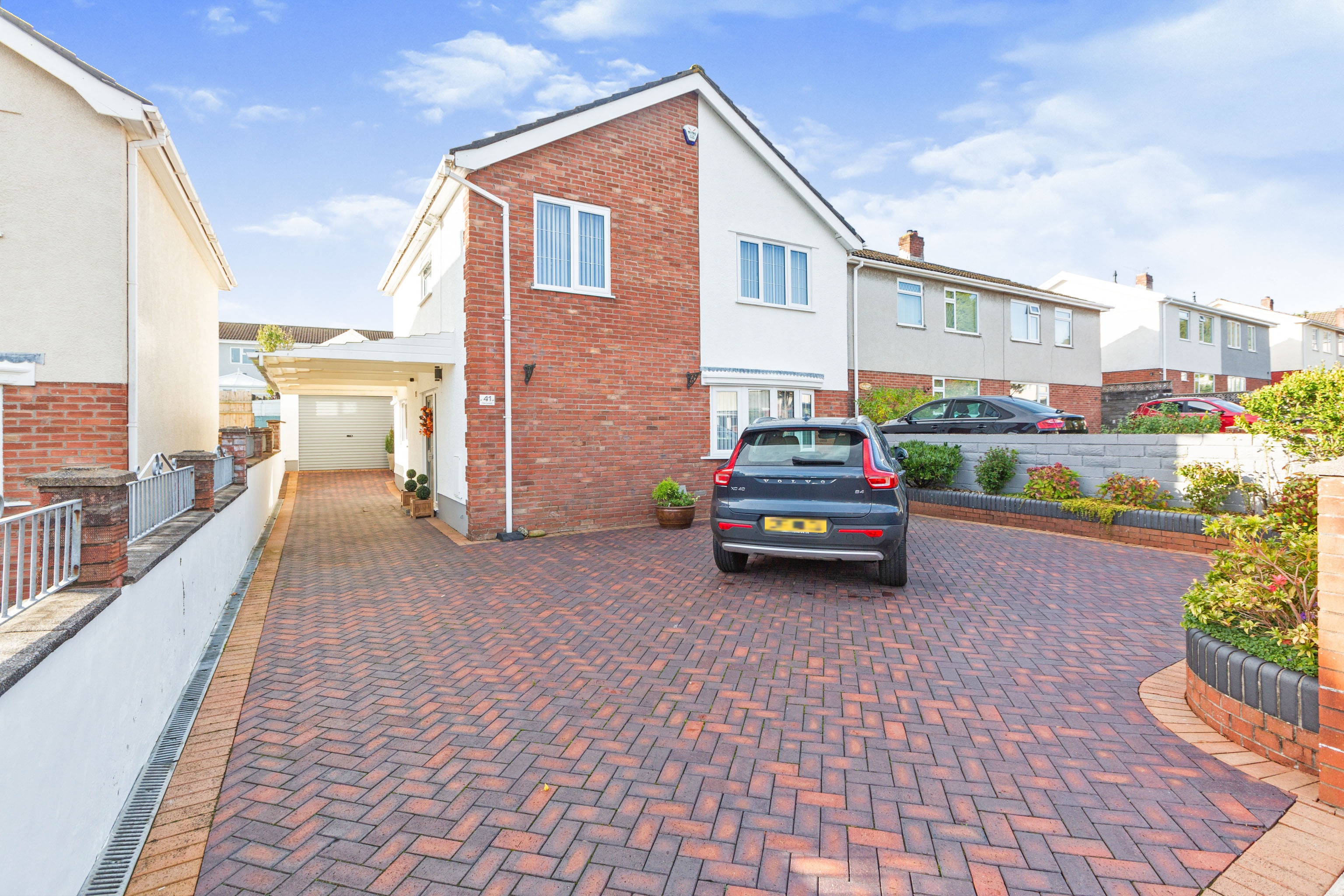 3 bedroom detached house for sale in Penmynydd, Gorseinon, SA4 4PT