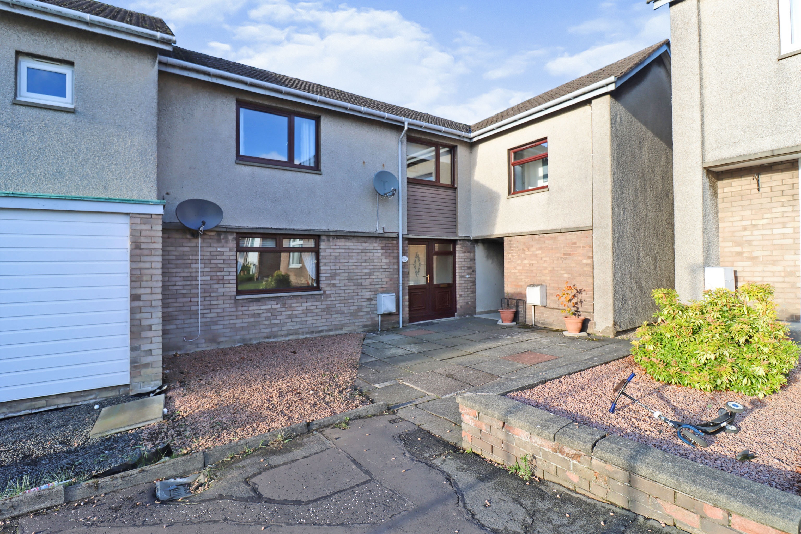 1 bedroom flat for sale in Moffat Crescent, Lochgelly, KY5 9NY