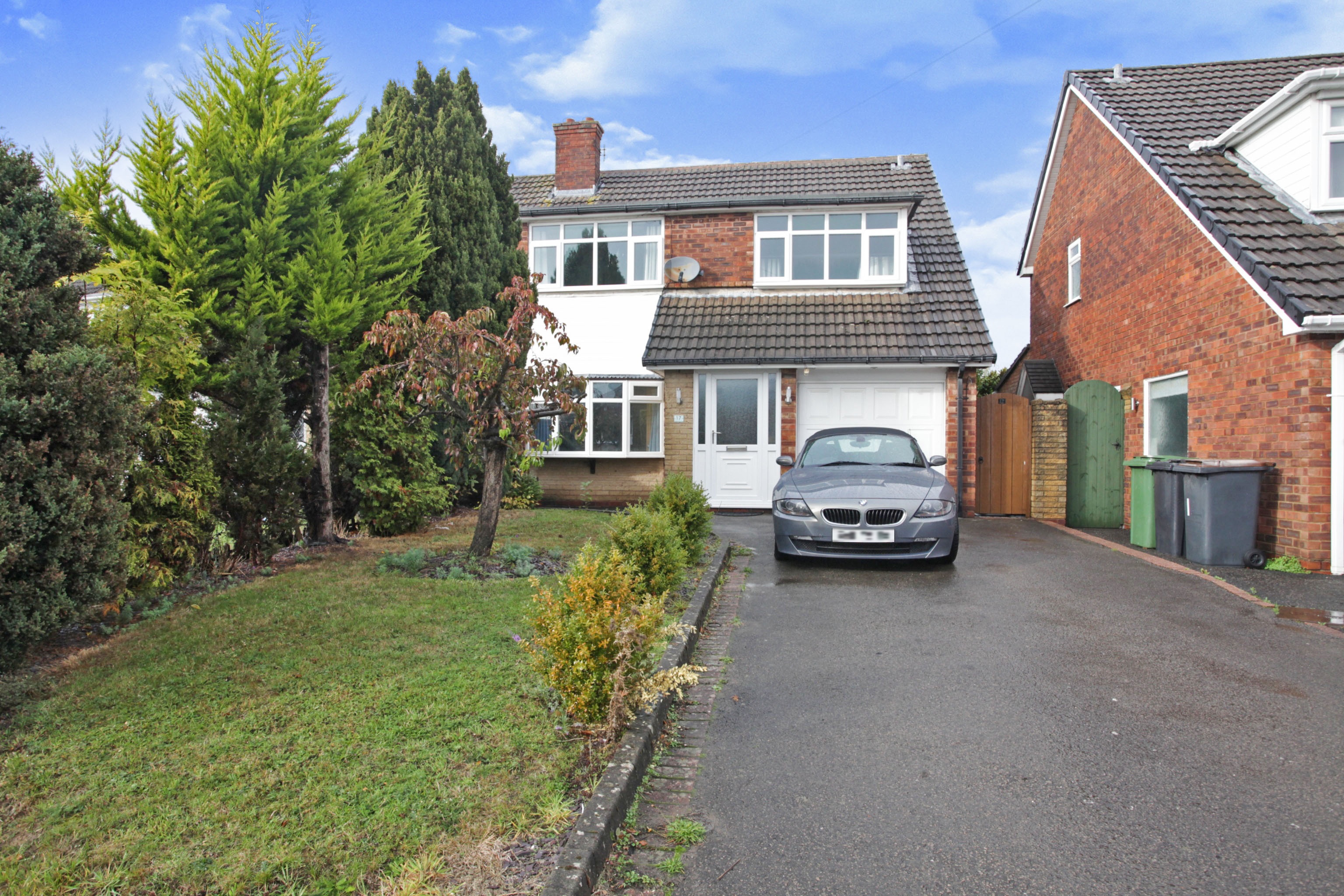 3 bedroom semidetached house for sale in Sherbourne Avenue, Nuneaton