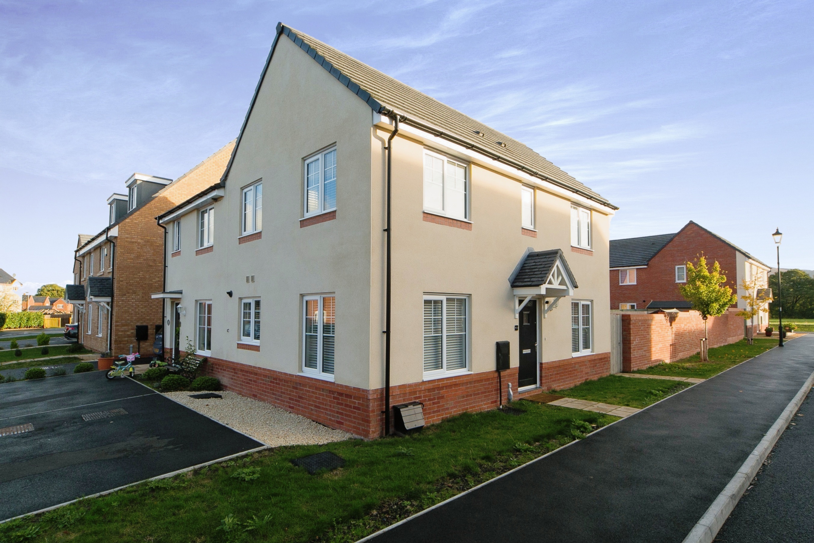 3 bedroom semidetached house for sale in Stryd Yr Wylan, Ruthin, LL15 1QJ