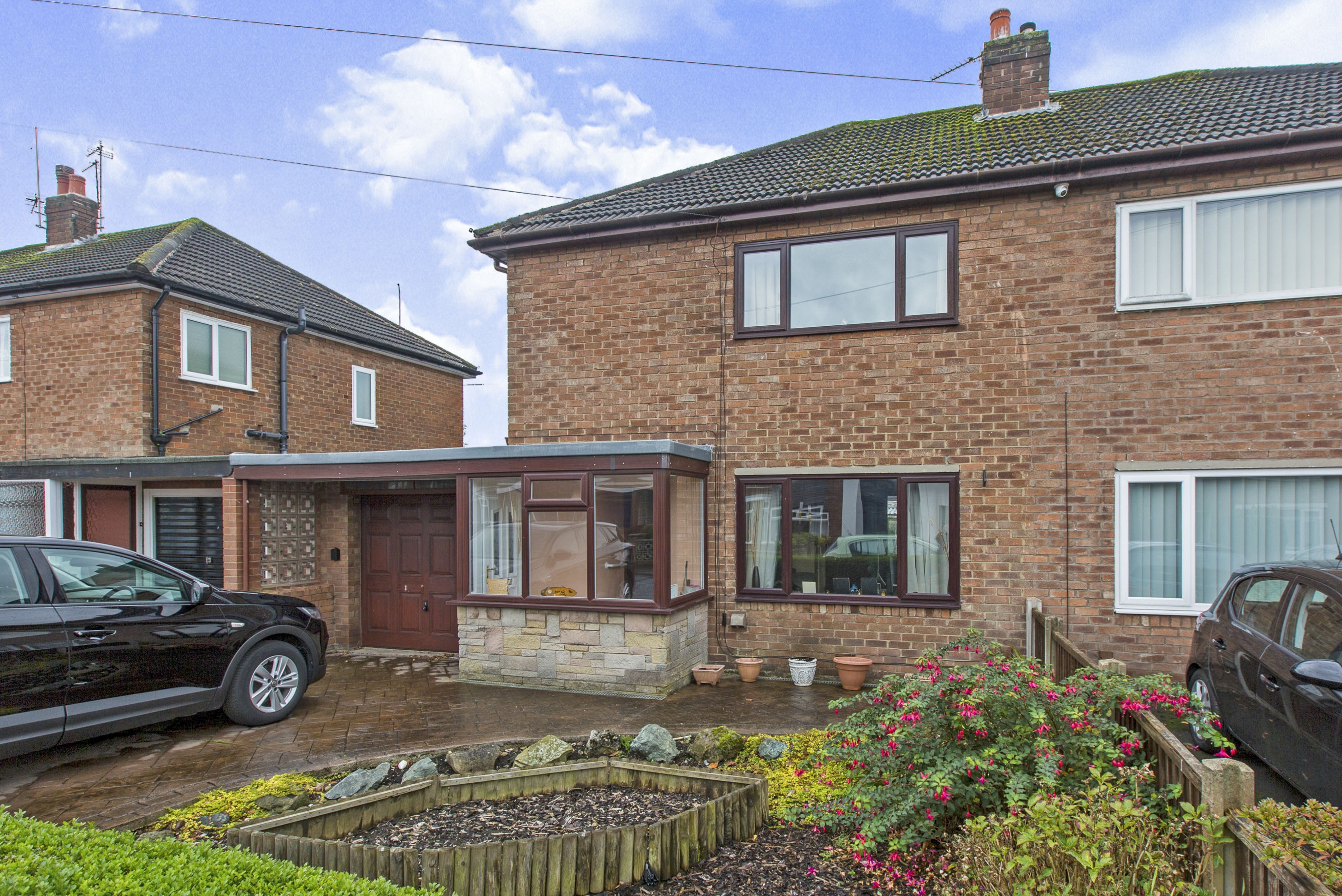 3 bedroom semidetached house for sale in Queensway, Euxton, Chorley