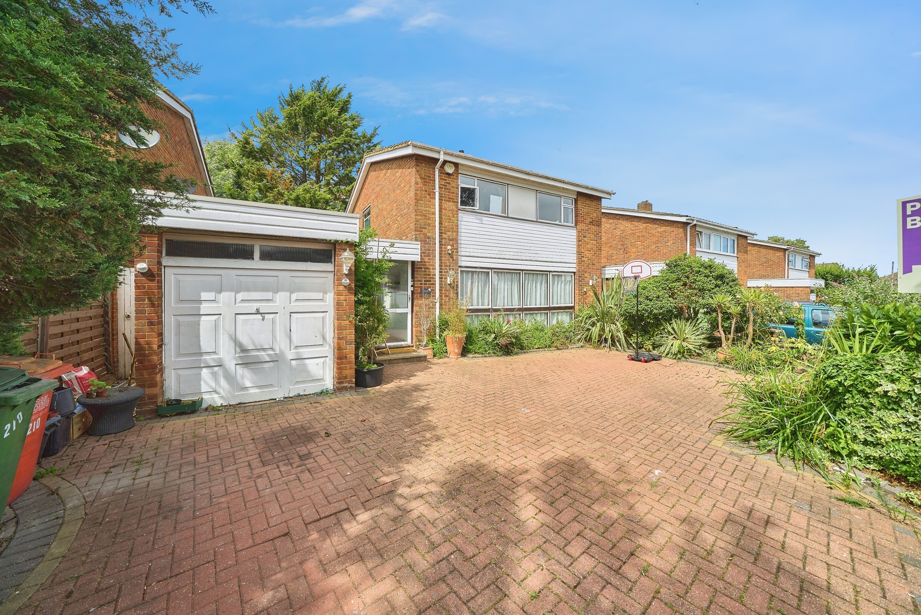15 Houses & Flats For Sale in Bromley | Purplebricks